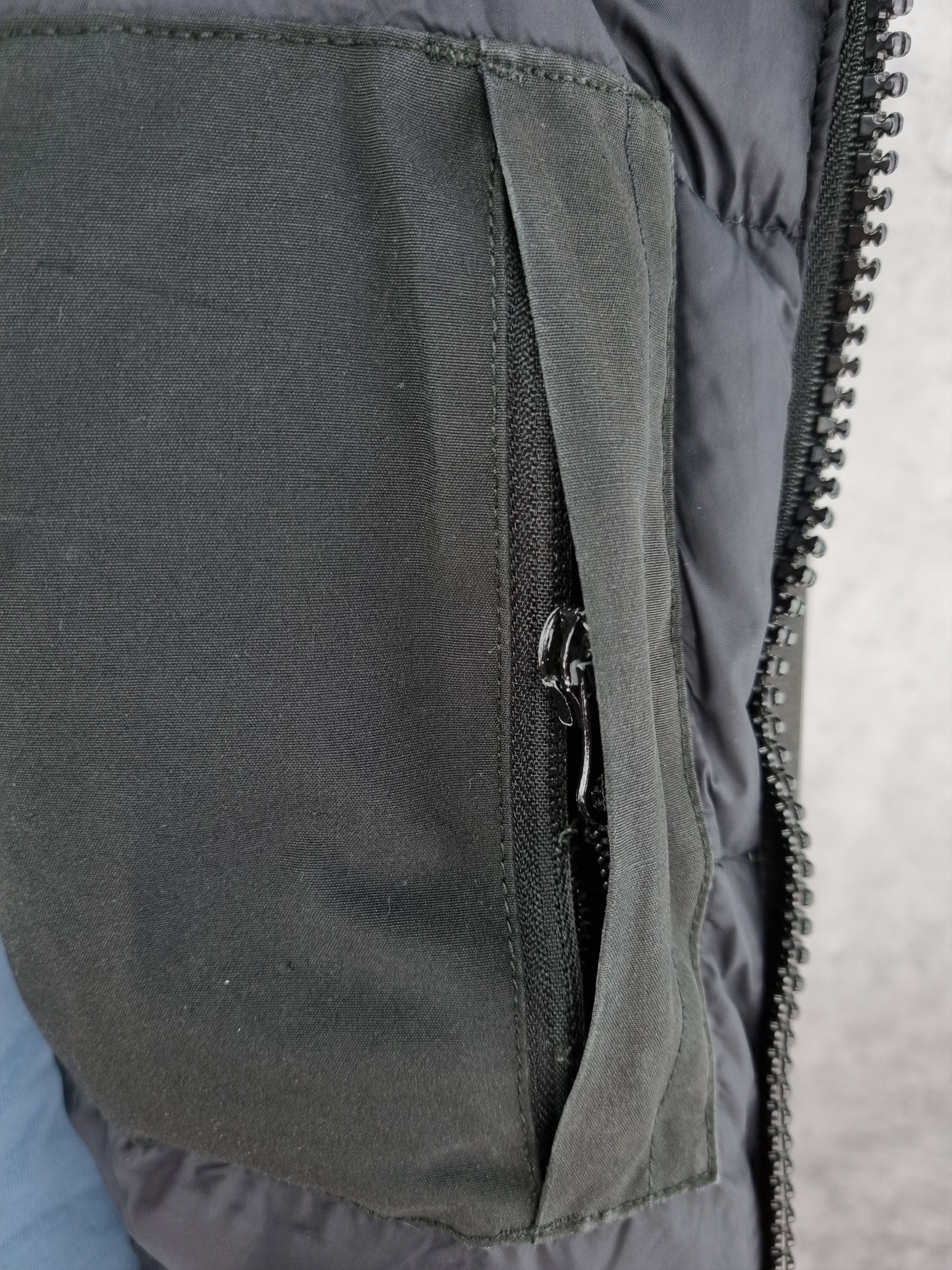Canada Goose × Vintage Canada Goose Down Puffer Worn Heavy Jacket Size US S / EU 44-46 / 1 - 22 Thumbnail