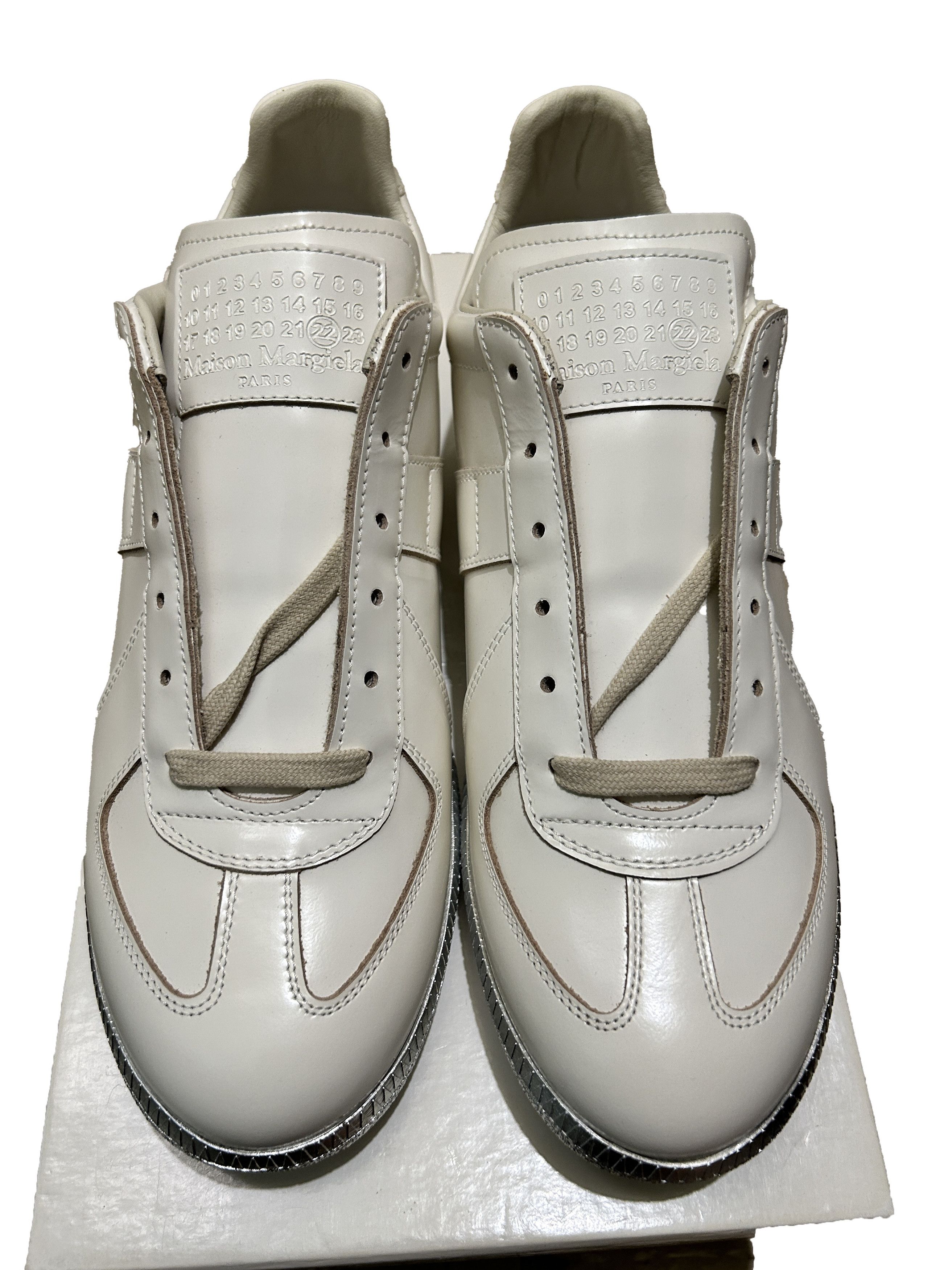 Maison Margiela MAISON MARGIELA 22 Replica low silver sole sneakers Size US 9 / EU 42 - 2 Thumbnail
