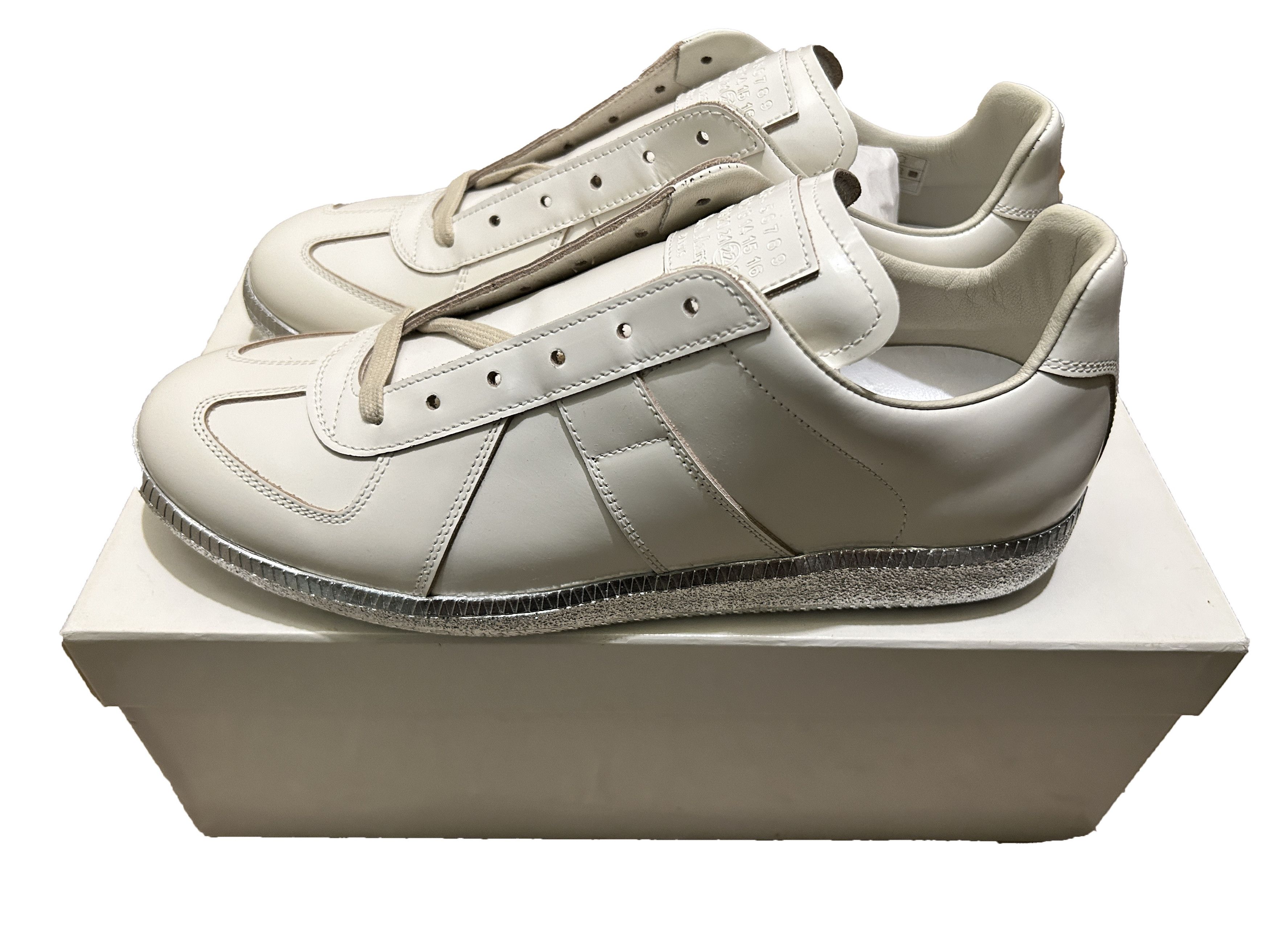 Maison Margiela MAISON MARGIELA 22 Replica low silver sole sneakers Size US 9 / EU 42 - 9 Thumbnail