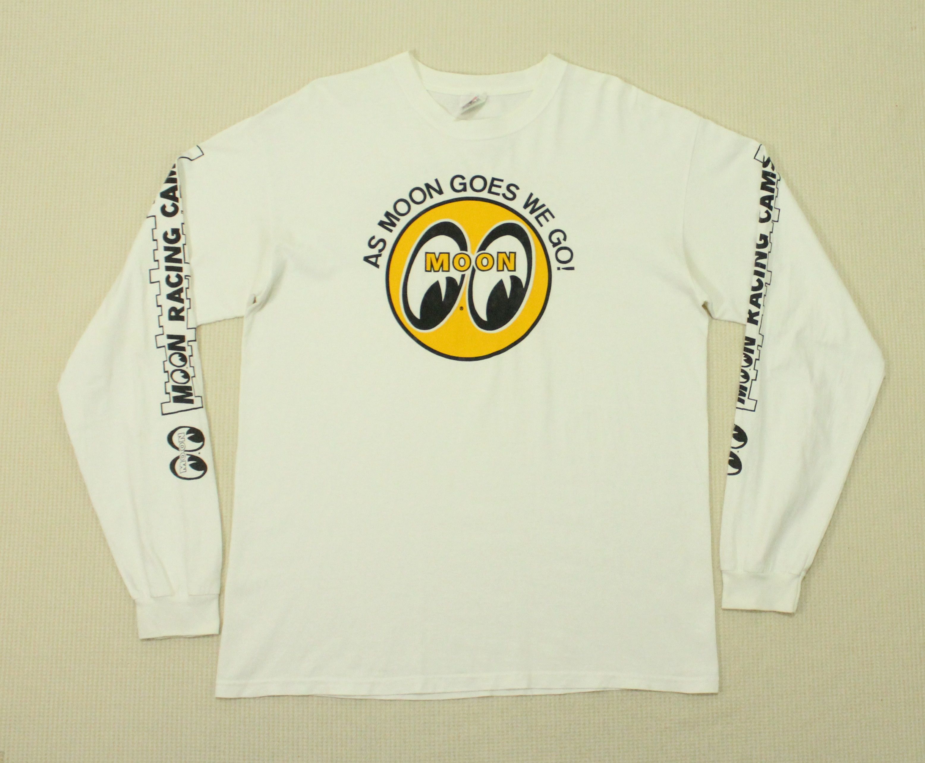 Vintage Vintage MOONEYES T Shirt Racing Size US L / EU 52-54 / 3 - 5 Thumbnail