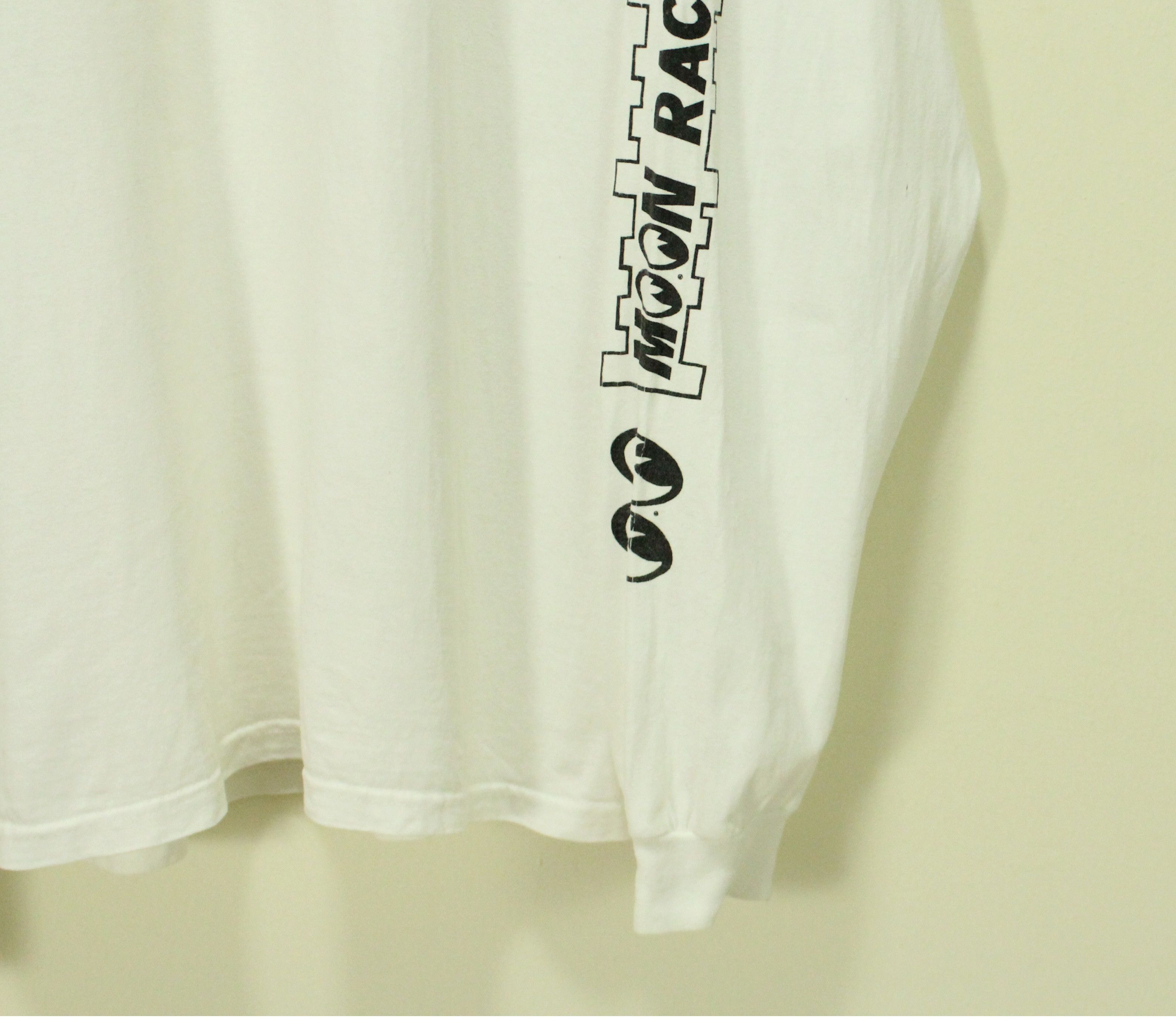 Vintage Vintage MOONEYES T Shirt Racing Size US L / EU 52-54 / 3 - 3 Thumbnail