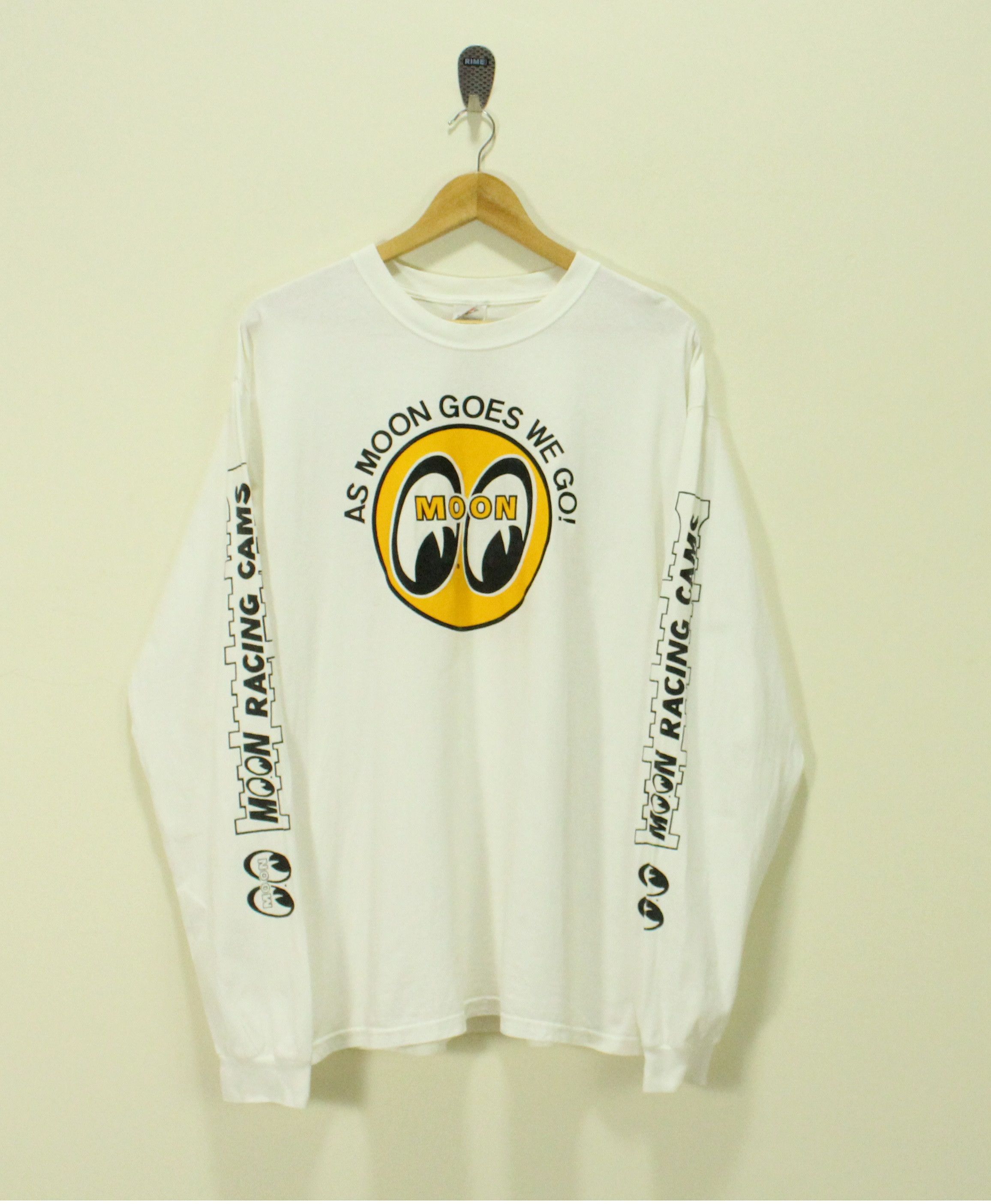 Vintage Vintage MOONEYES T Shirt Racing Size US L / EU 52-54 / 3 - 1 Thumbnail
