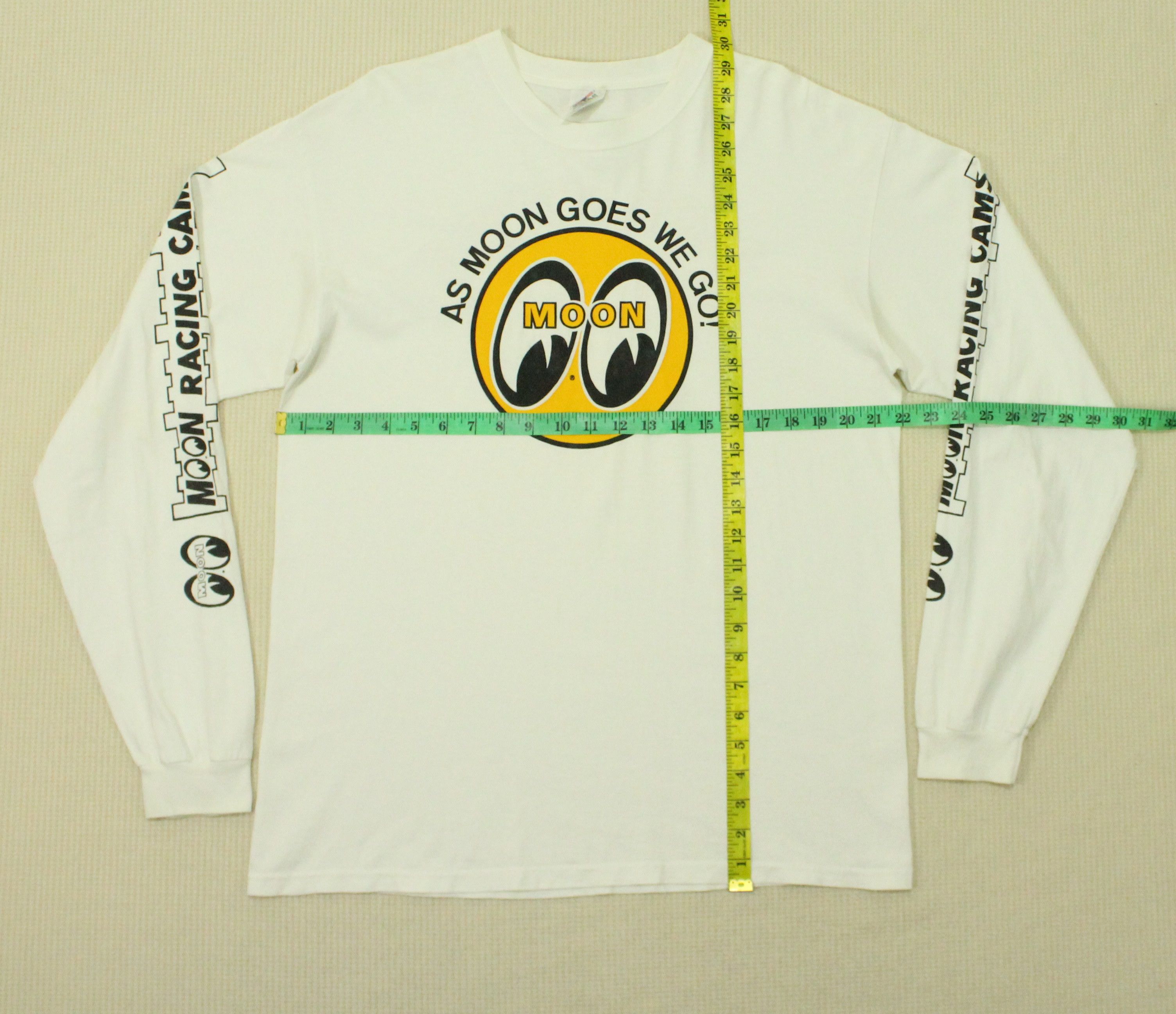 Vintage Vintage MOONEYES T Shirt Racing Size US L / EU 52-54 / 3 - 12 Thumbnail