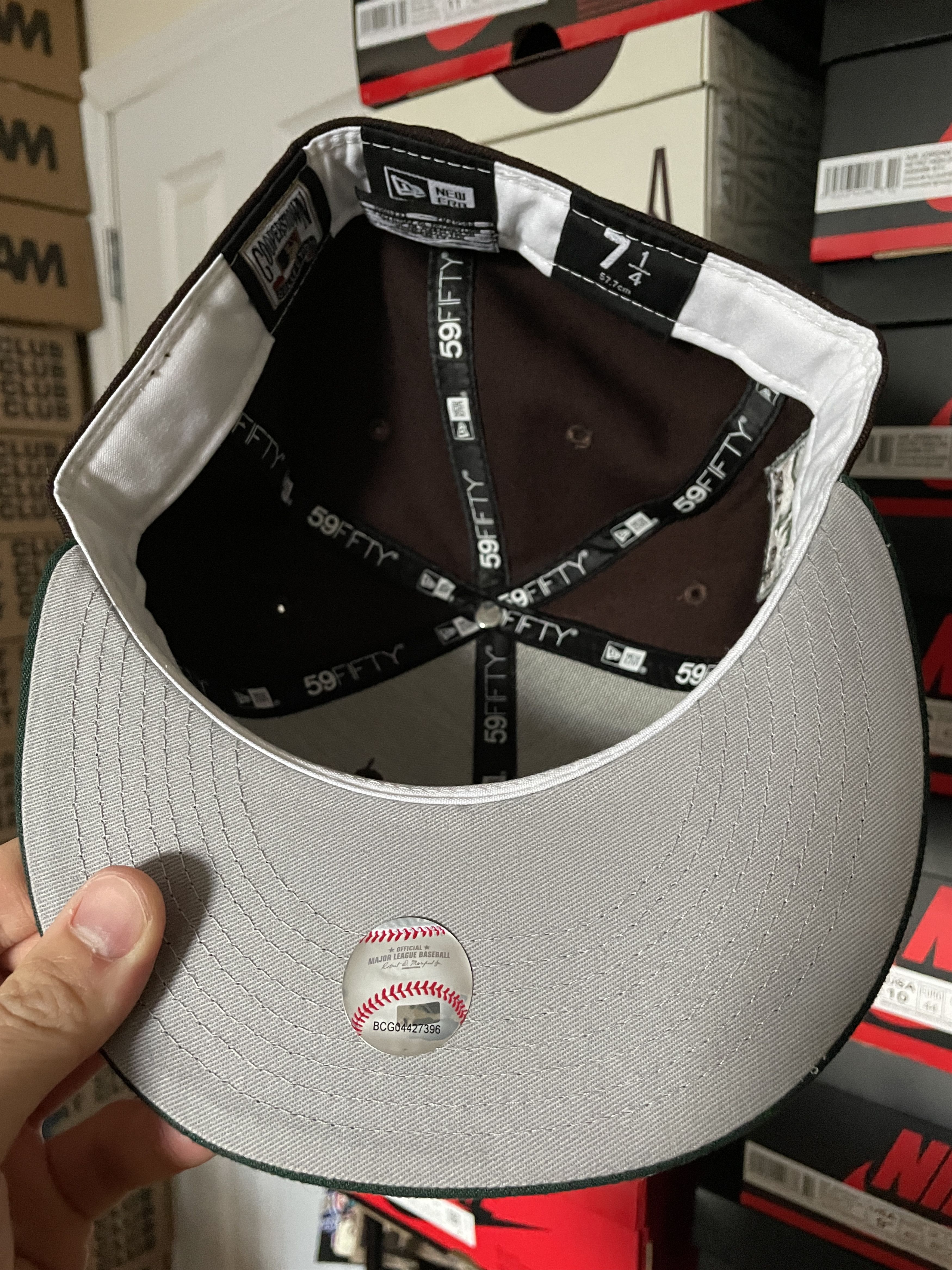 MLB × New Era Exclusive Brown Green Seattle Mariners 7 1/4 Grey Hatclub Size ONE SIZE - 6 Thumbnail