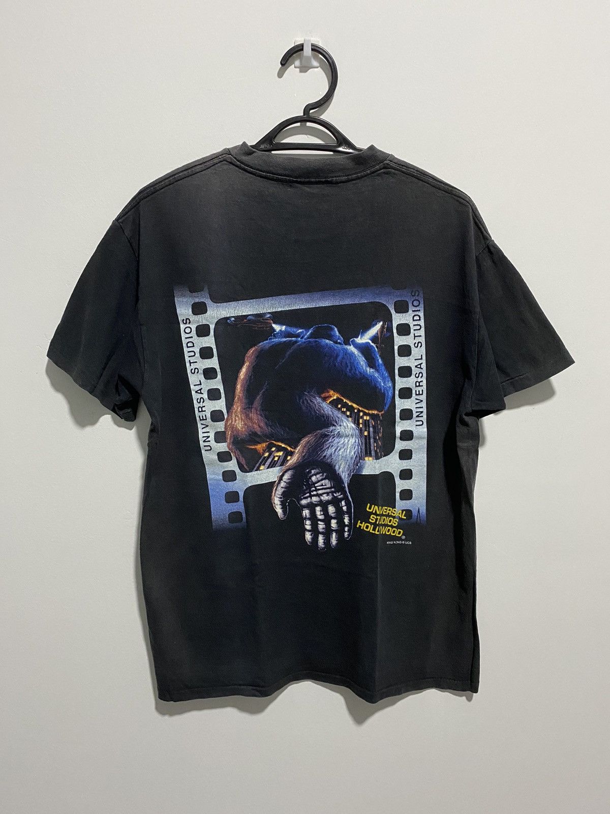 Vintage 🔥SALE🔥Vintage Thrash 90s King Kong Movie Shirt Size US M / EU 48-50 / 2 - 5 Thumbnail