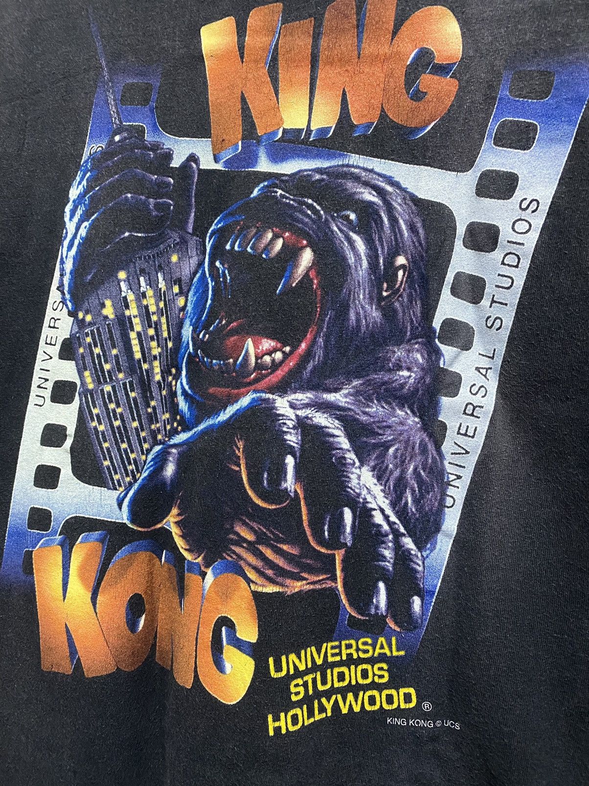 Vintage 🔥SALE🔥Vintage Thrash 90s King Kong Movie Shirt Size US M / EU 48-50 / 2 - 3 Thumbnail