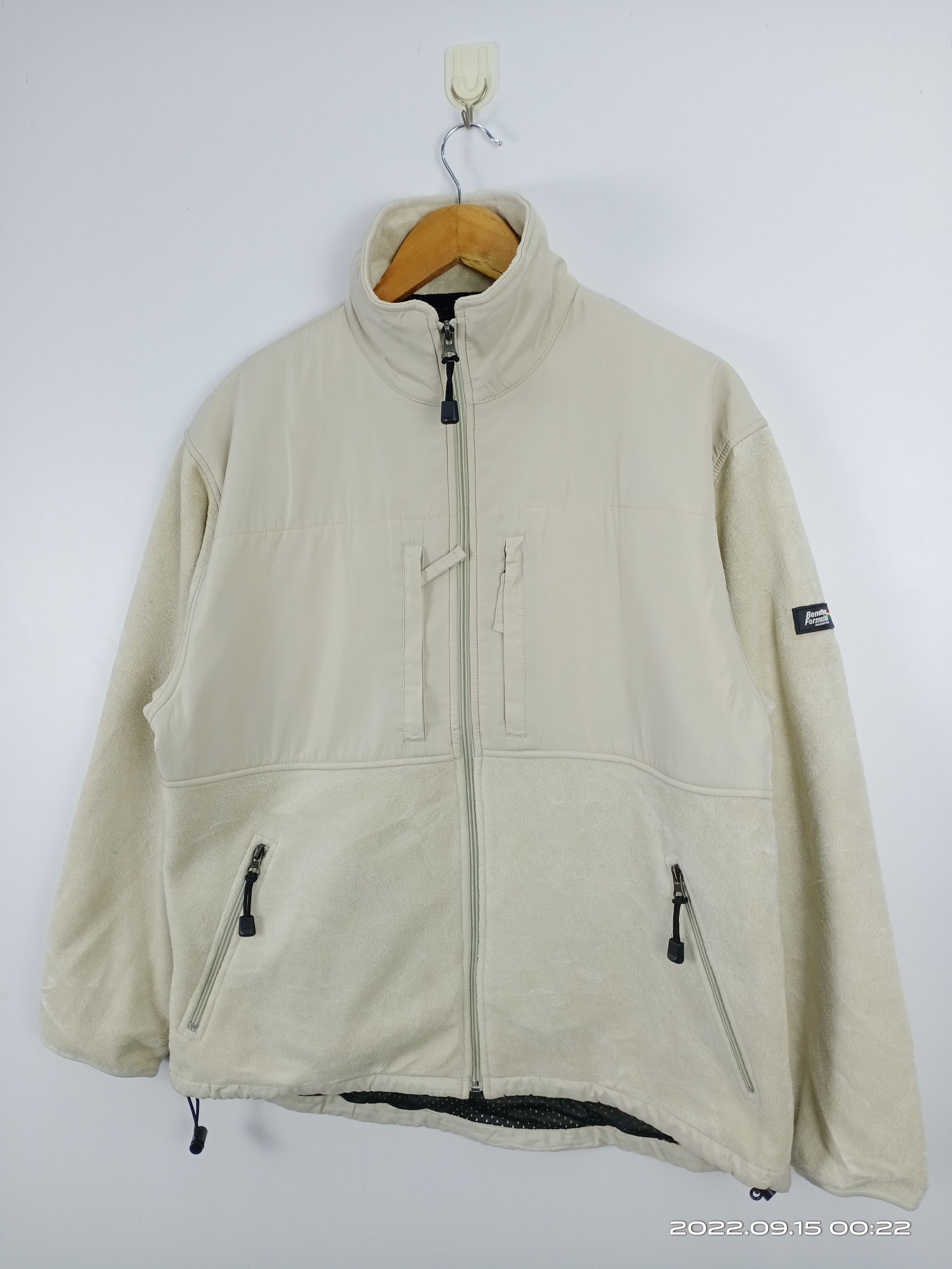 Other Vintage Benetton Formula 1 Fleece Deep Pile Zipper Jacket Size US L / EU 52-54 / 3 - 3 Thumbnail