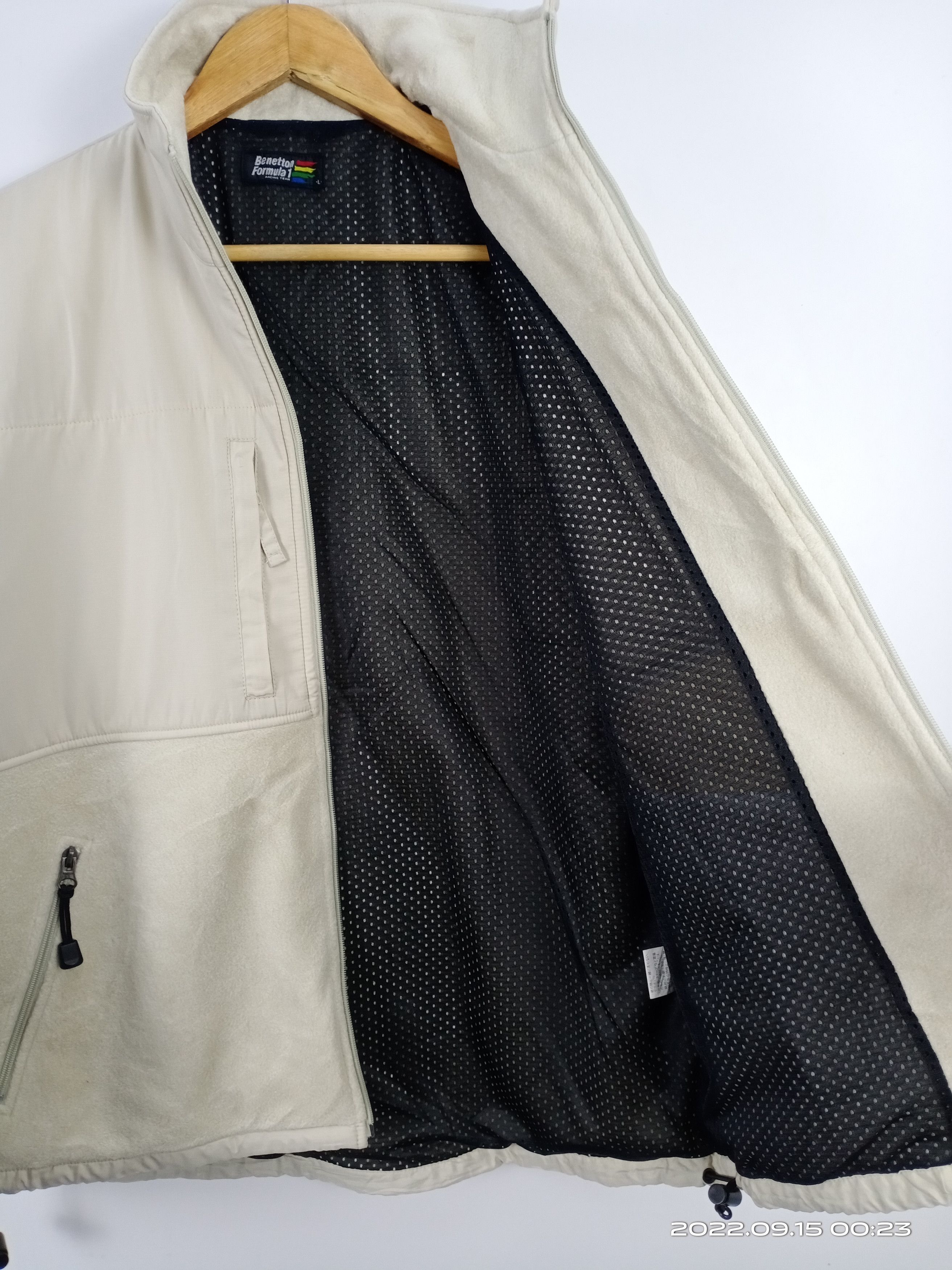 Other Vintage Benetton Formula 1 Fleece Deep Pile Zipper Jacket Size US L / EU 52-54 / 3 - 9 Thumbnail
