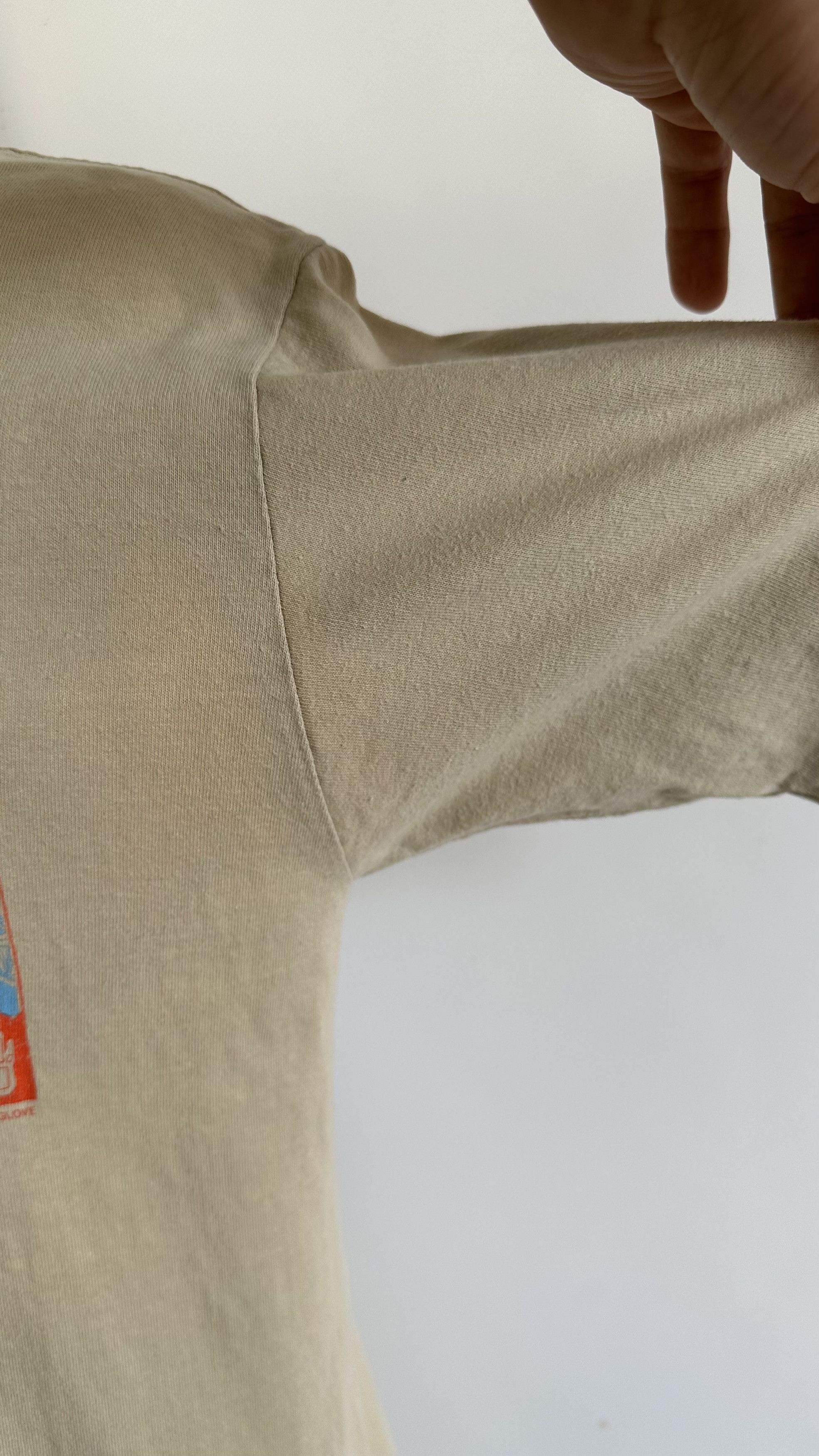 Body Glove 1990 Body Glove made in USA t shirt surf style t shirt Size US L / EU 52-54 / 3 - 6 Thumbnail