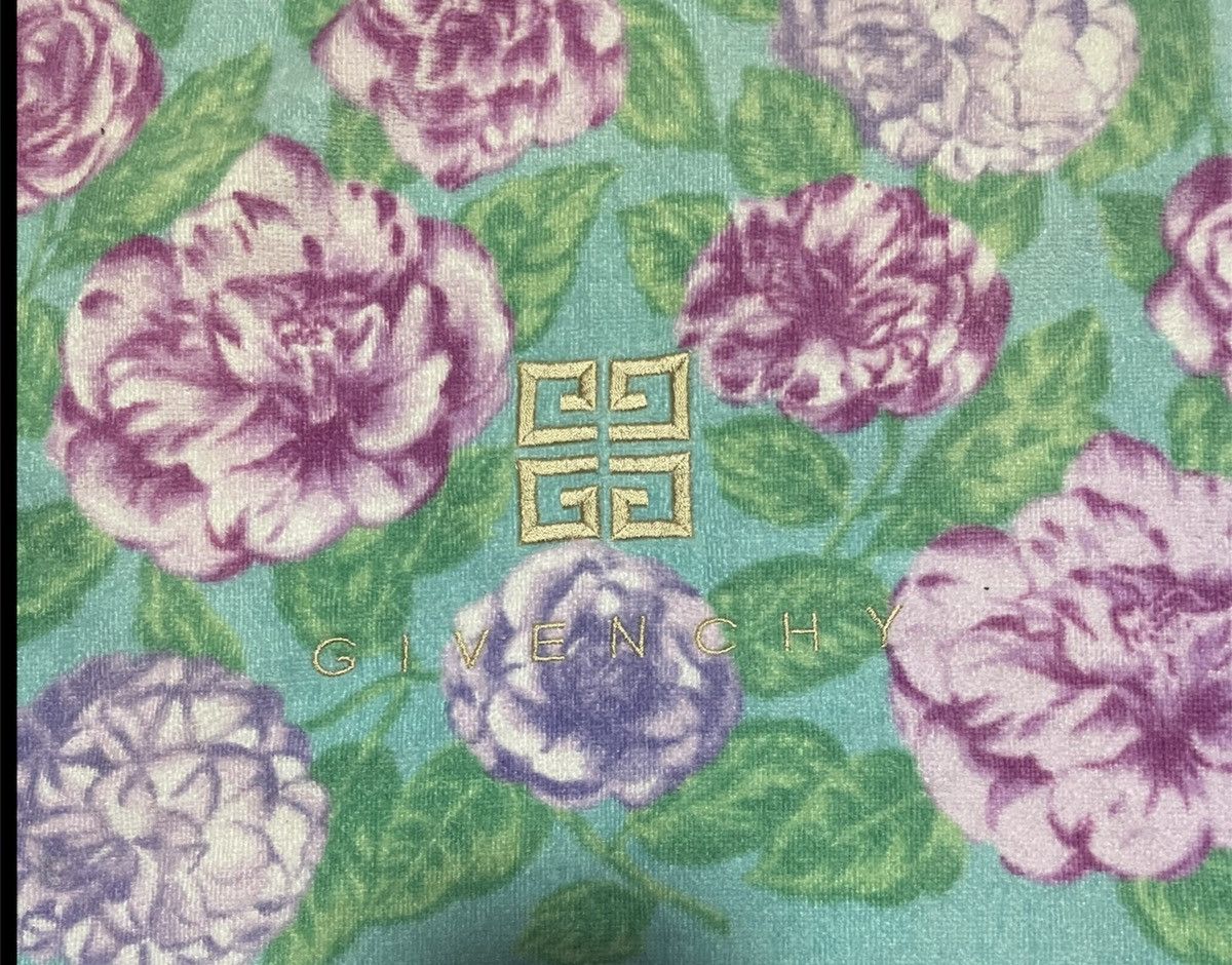 Givenchy GIVENCHY TOWEL FLORAL Size ONE SIZE - 2 Thumbnail