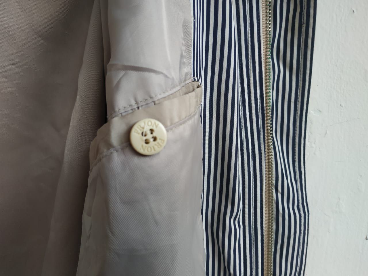 Vintage × Yves Saint Laurent Fit S to M, Vintage Yves Saint Laurent Jacket Size US S / EU 44-46 / 1 - 5 Thumbnail