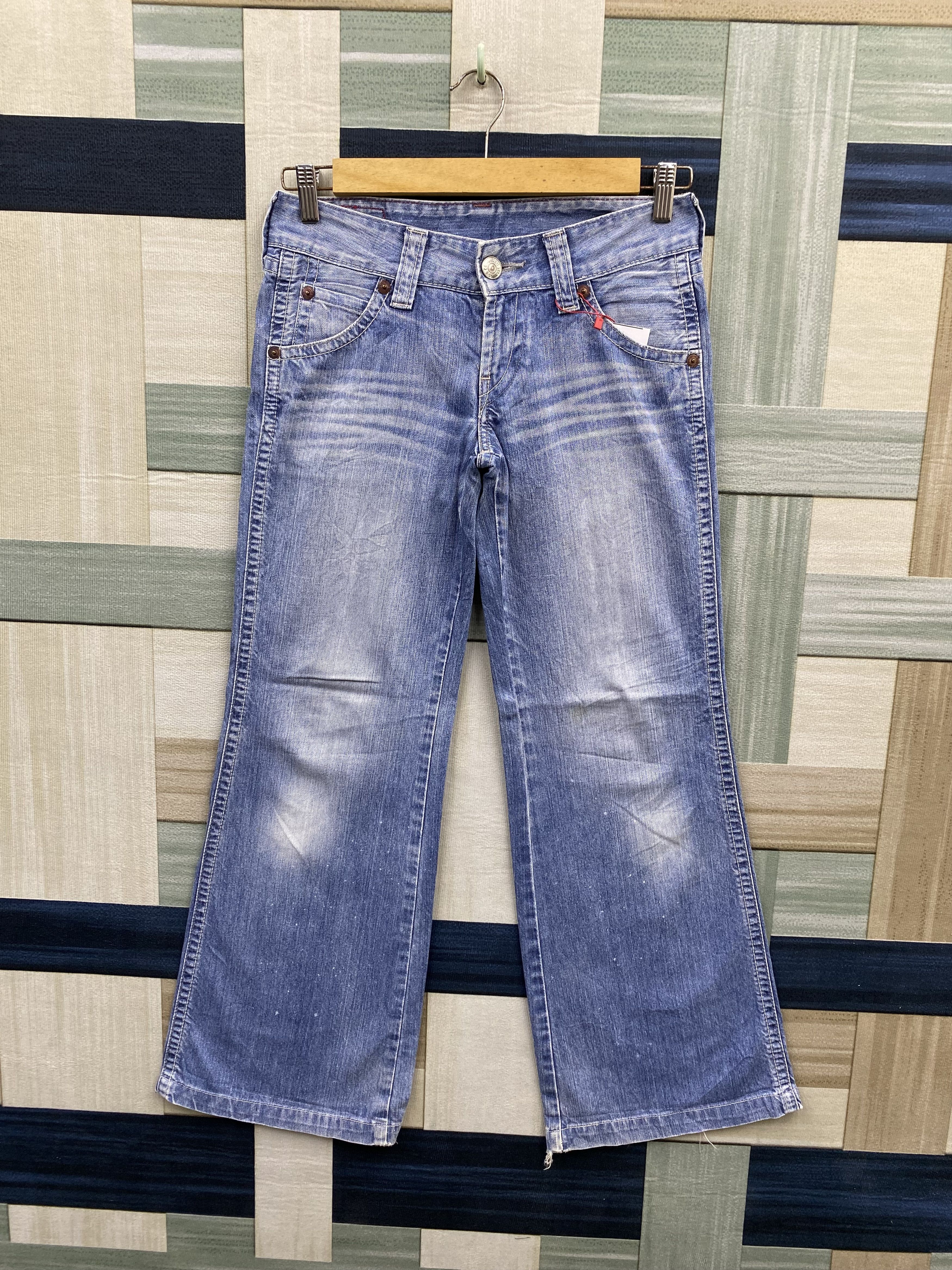 Vintage Levi's Wide Leg Denim Jean