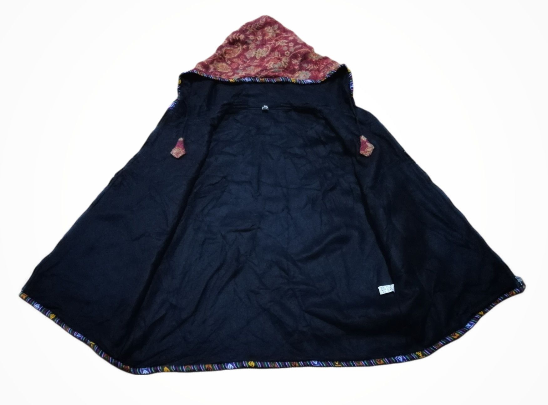 Japanese Brand Vintage Ethnic Labels Sleeveless Hoodie Jacket Size US S / EU 44-46 / 1 - 9 Thumbnail