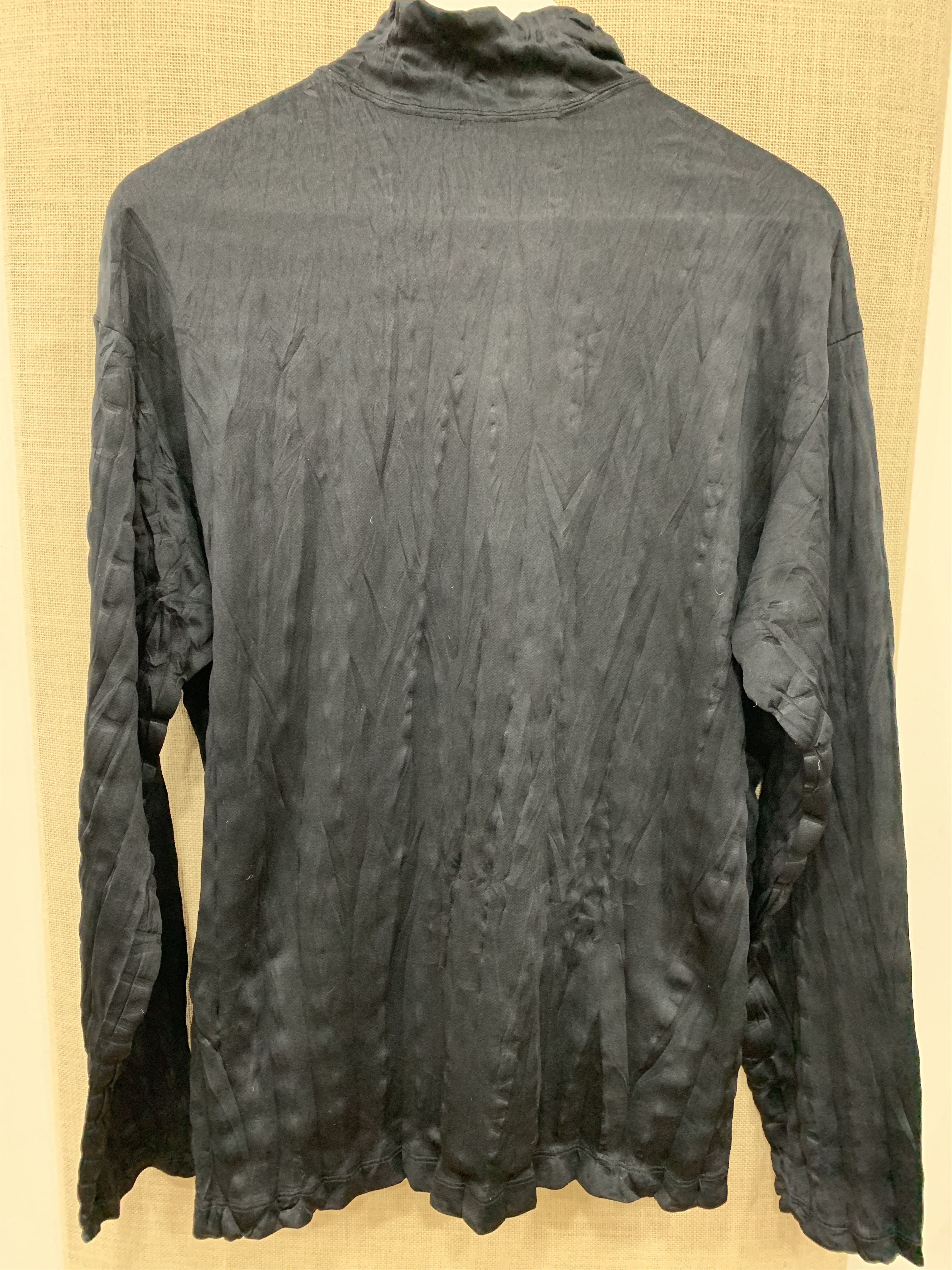 Issey Miyake Issey miyake "steve jobs" wrinkle poly top Size US L / EU 52-54 / 3 - 4 Thumbnail