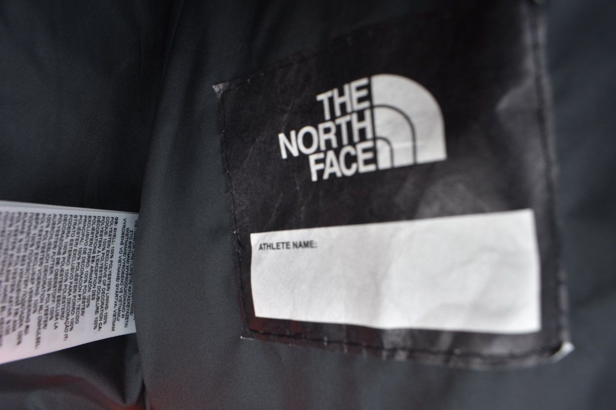 Kaws × The North Face Youth The North Face x Kaws Jacket Size US M / EU 48-50 / 2 - 4 Thumbnail