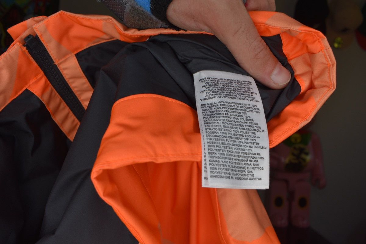 Kaws × The North Face Youth The North Face x Kaws Jacket Size US M / EU 48-50 / 2 - 8 Thumbnail