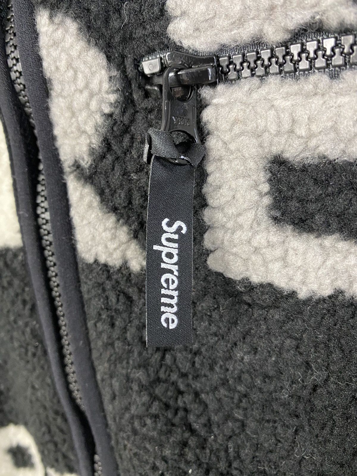 Goretex × Supreme 2018 Supreme Goretex Reversible Fleece Repeat Jacket Black Size US L / EU 52-54 / 3 - 3 Thumbnail