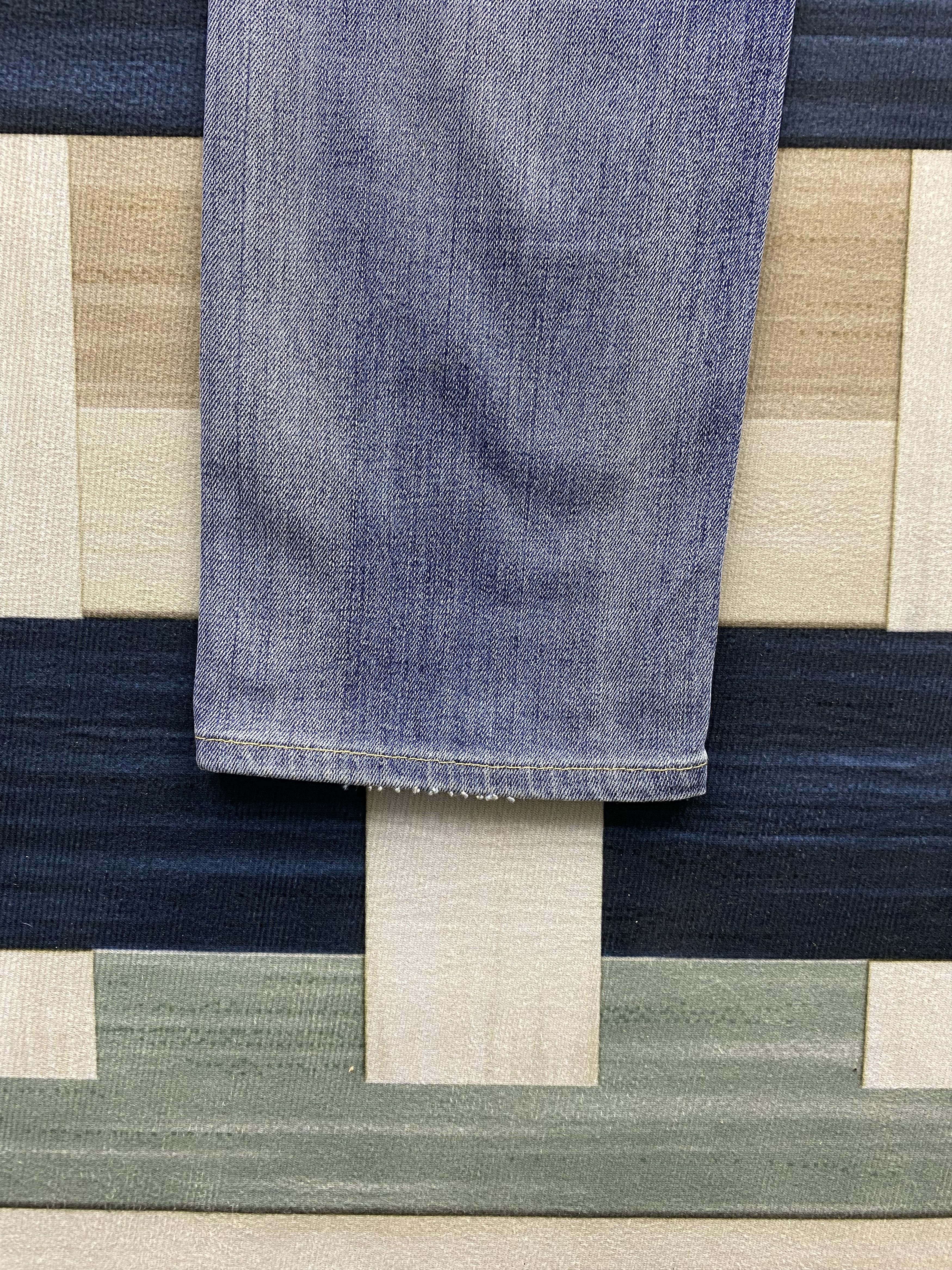 Uniqlo Vintage Uniqlo Selvedge Faded Blue Distress Denim Jean Size US 31 - 11 Thumbnail