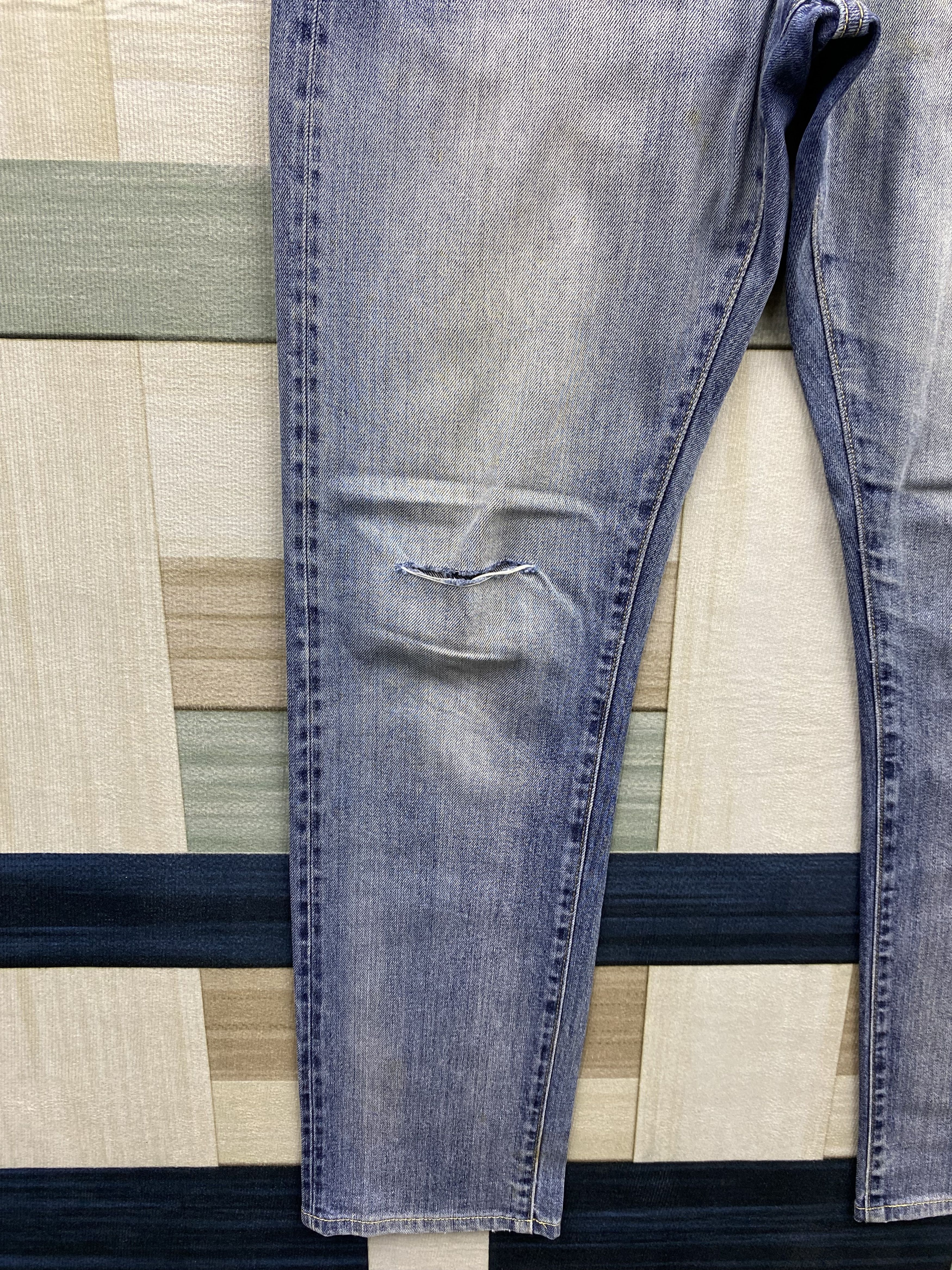 Uniqlo Vintage Uniqlo Selvedge Faded Blue Distress Denim Jean Size US 31 - 5 Thumbnail