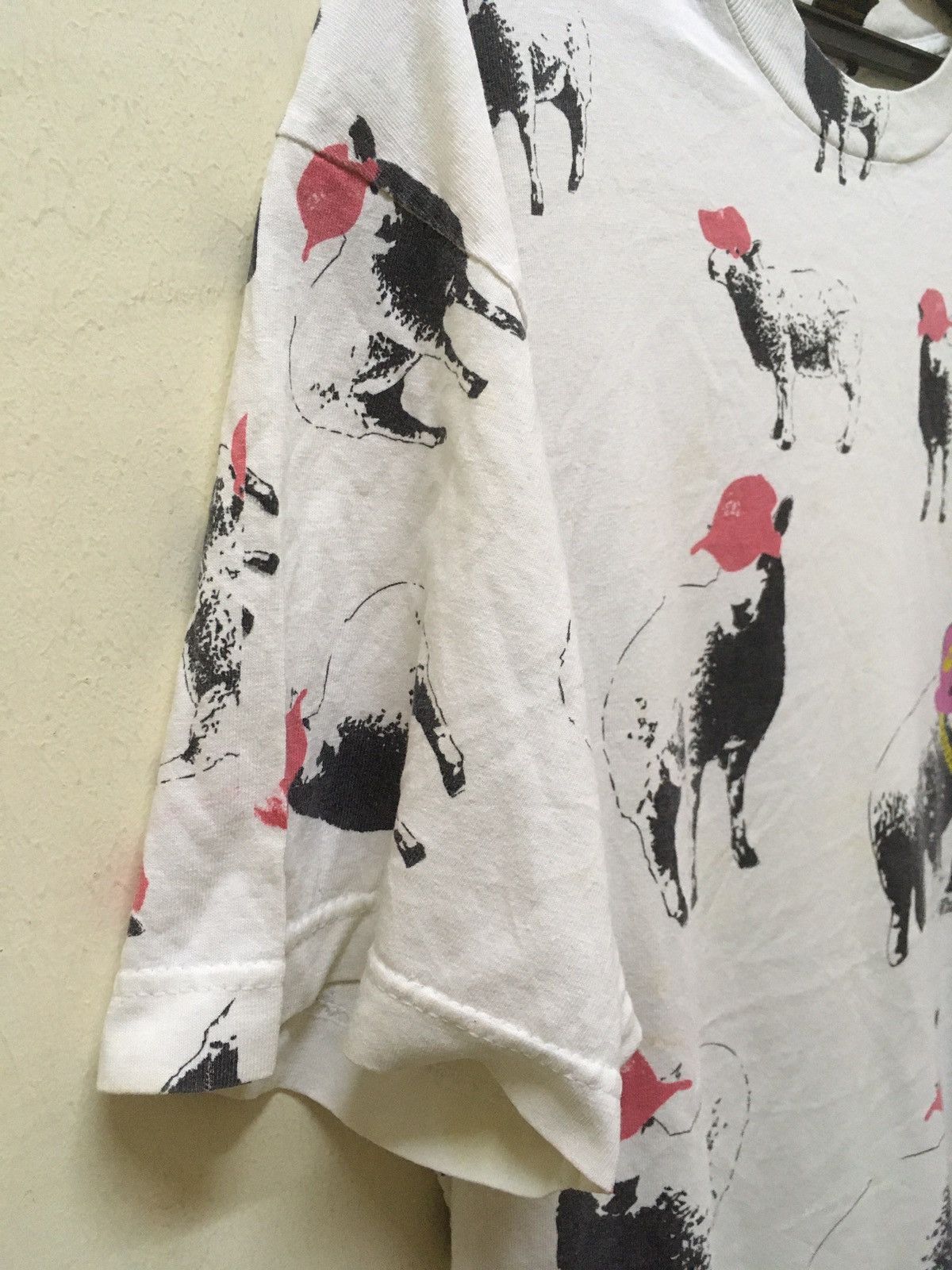 Vintage Akomplice over print sheep rapper tee Size US L / EU 52-54 / 3 - 4 Thumbnail