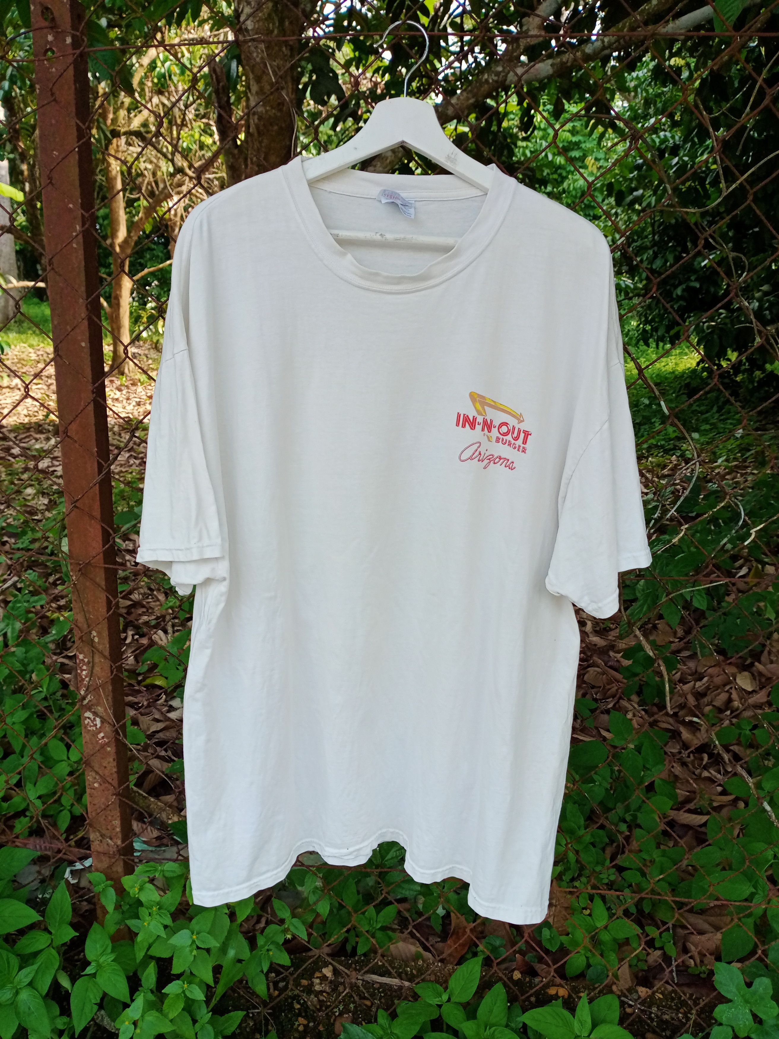 Other IN-N-OUT Burger Tshirt Size US XL / EU 56 / 4 - 2 Thumbnail