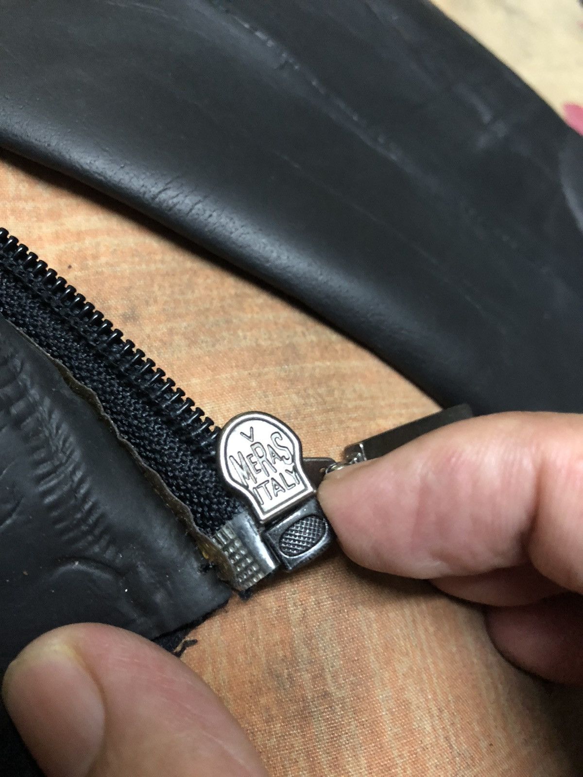 Jean Paul Gaultier Jean Paul Gaultier Rubber Synthetic Asymetrical Meras Zipper Size M / US 6-8 / IT 42-44 - 11 Thumbnail