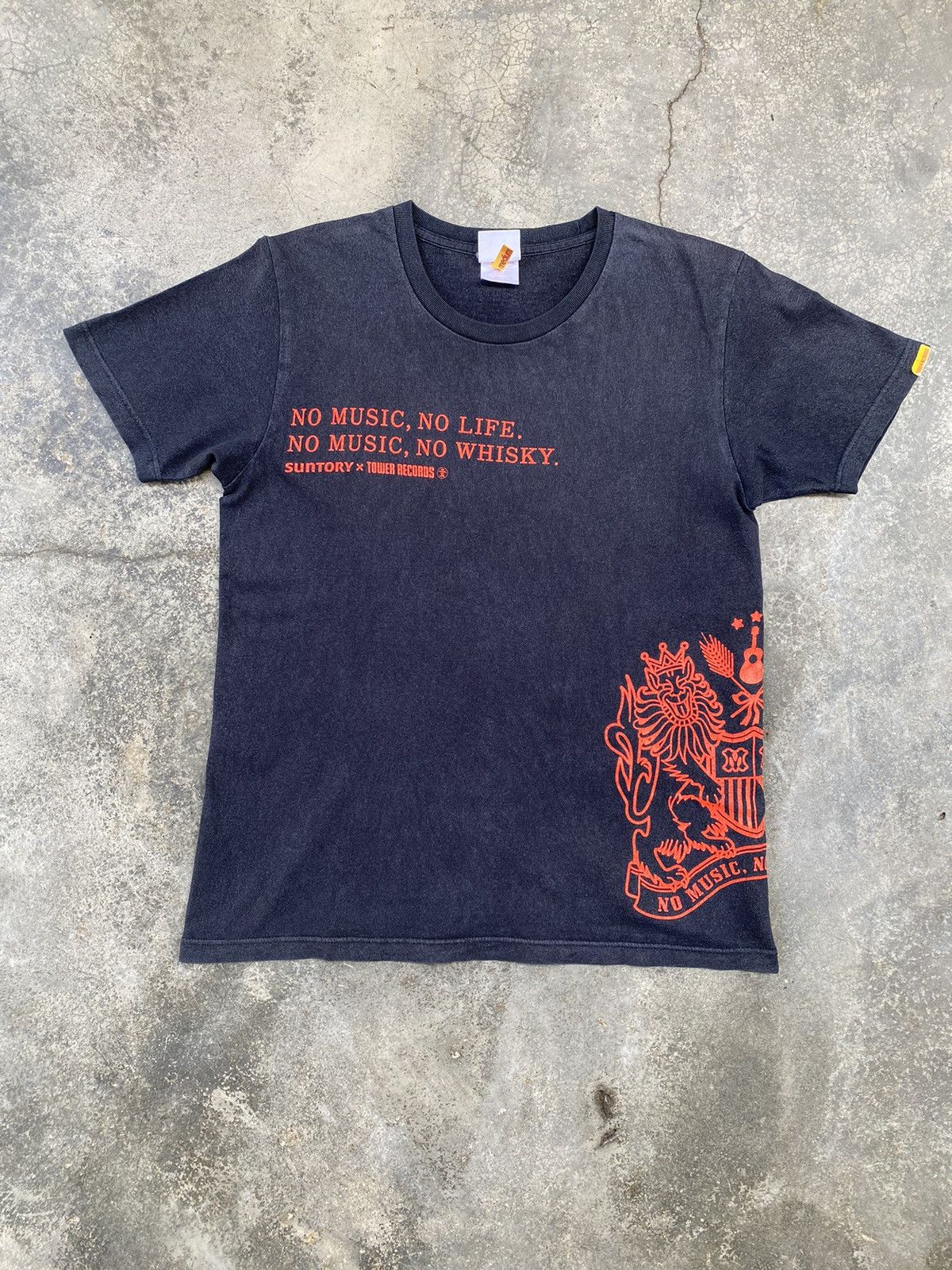 Vintage Suntory Tower Records Distressed Tees