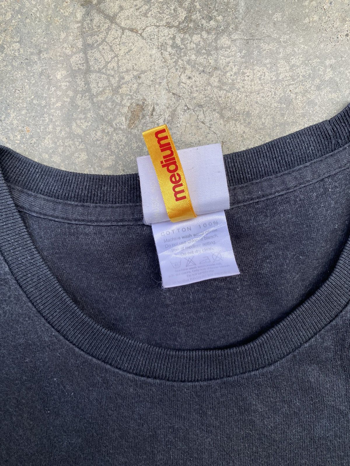 Band Tees Vintage Suntory Tower Records Distressed Tees Size US S / EU 44-46 / 1 - 6 Thumbnail