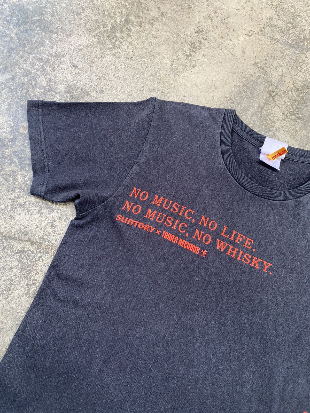 Band Tees Vintage Suntory Tower Records Distressed Tees Size US S / EU 44-46 / 1 - 3 Thumbnail
