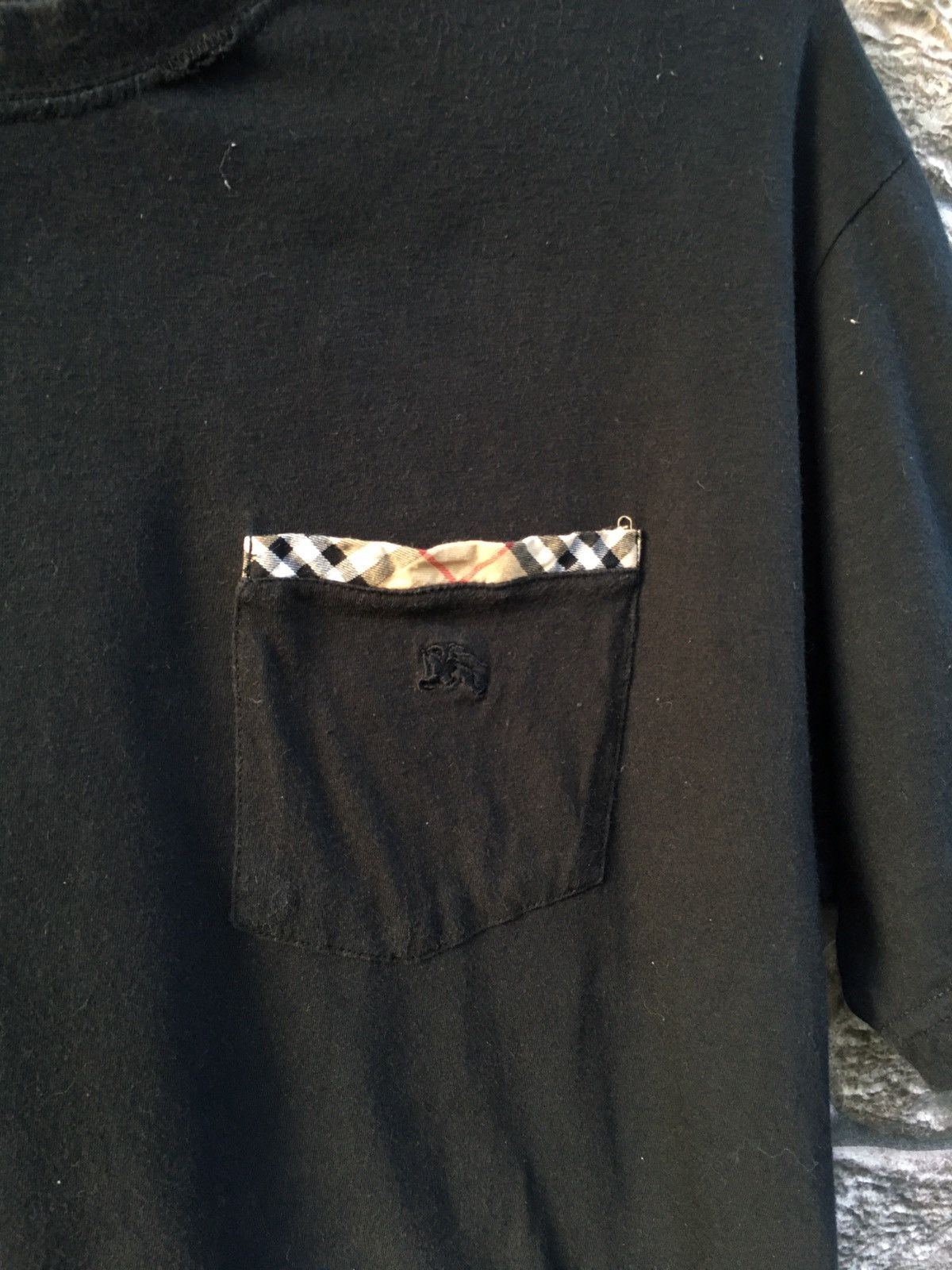 20471120 × Burberry Burberry London Nova Check Pocket Tee Shirt Size US L / EU 52-54 / 3 - 2 Thumbnail