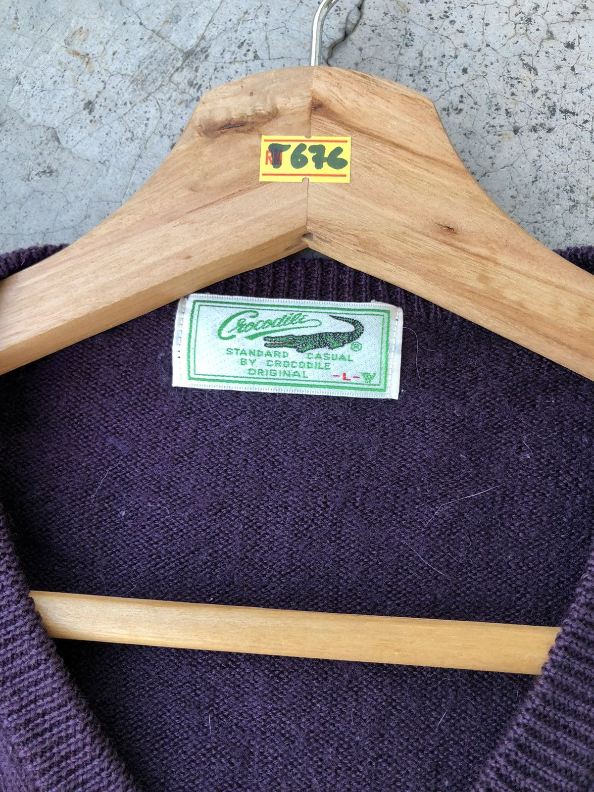 20471120 × Aran Isles Knitwear × Beauty Beast 🔴Vintage Crocodile Plain/Soft Mohair Pullover Knitware Size US L / EU 52-54 / 3 - 6 Thumbnail