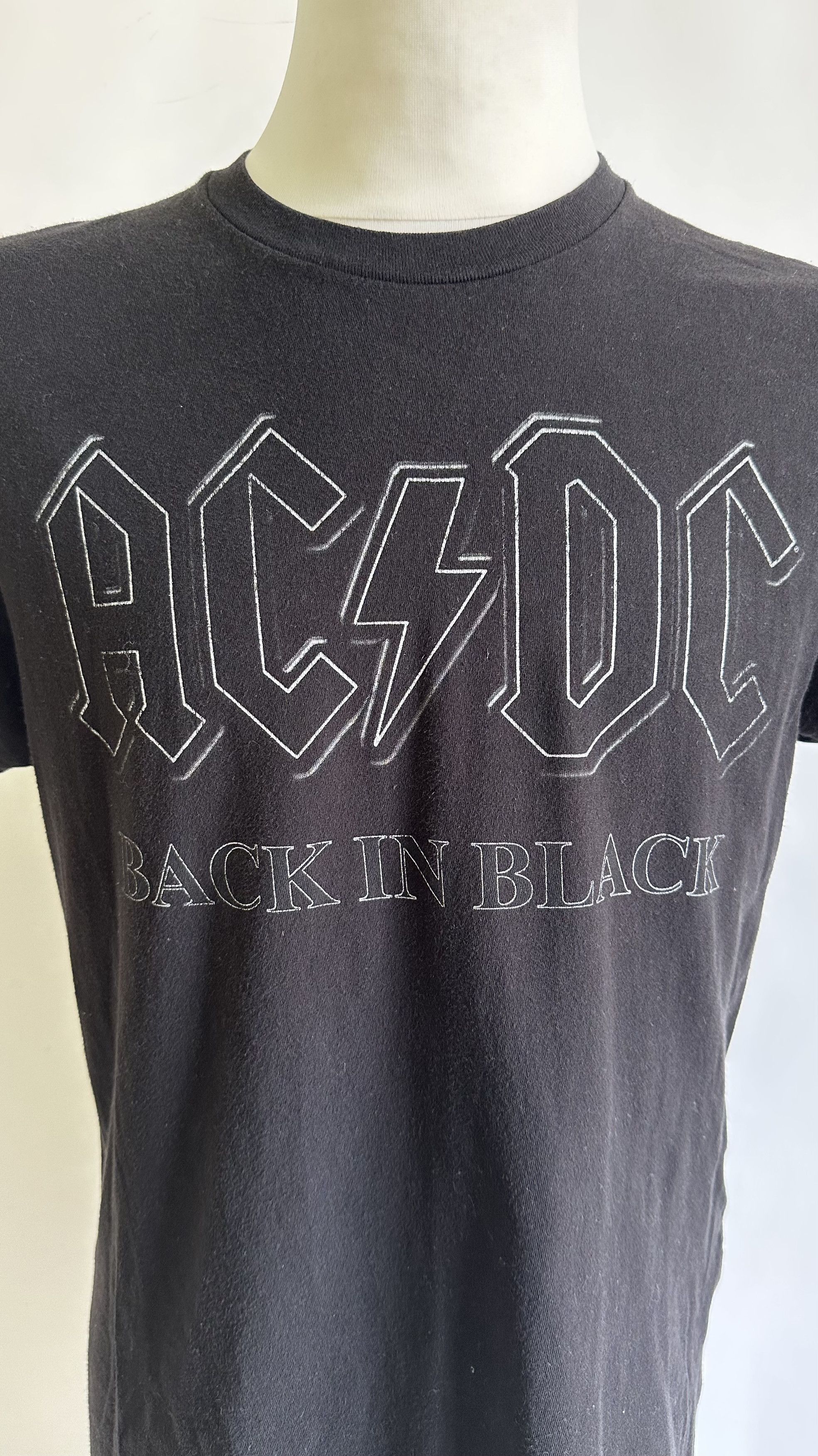 AC/DC × Band Tees AC/DC 2016 Back in blackband tee rock t shirt black Size US L / EU 52-54 / 3 - 3 Thumbnail