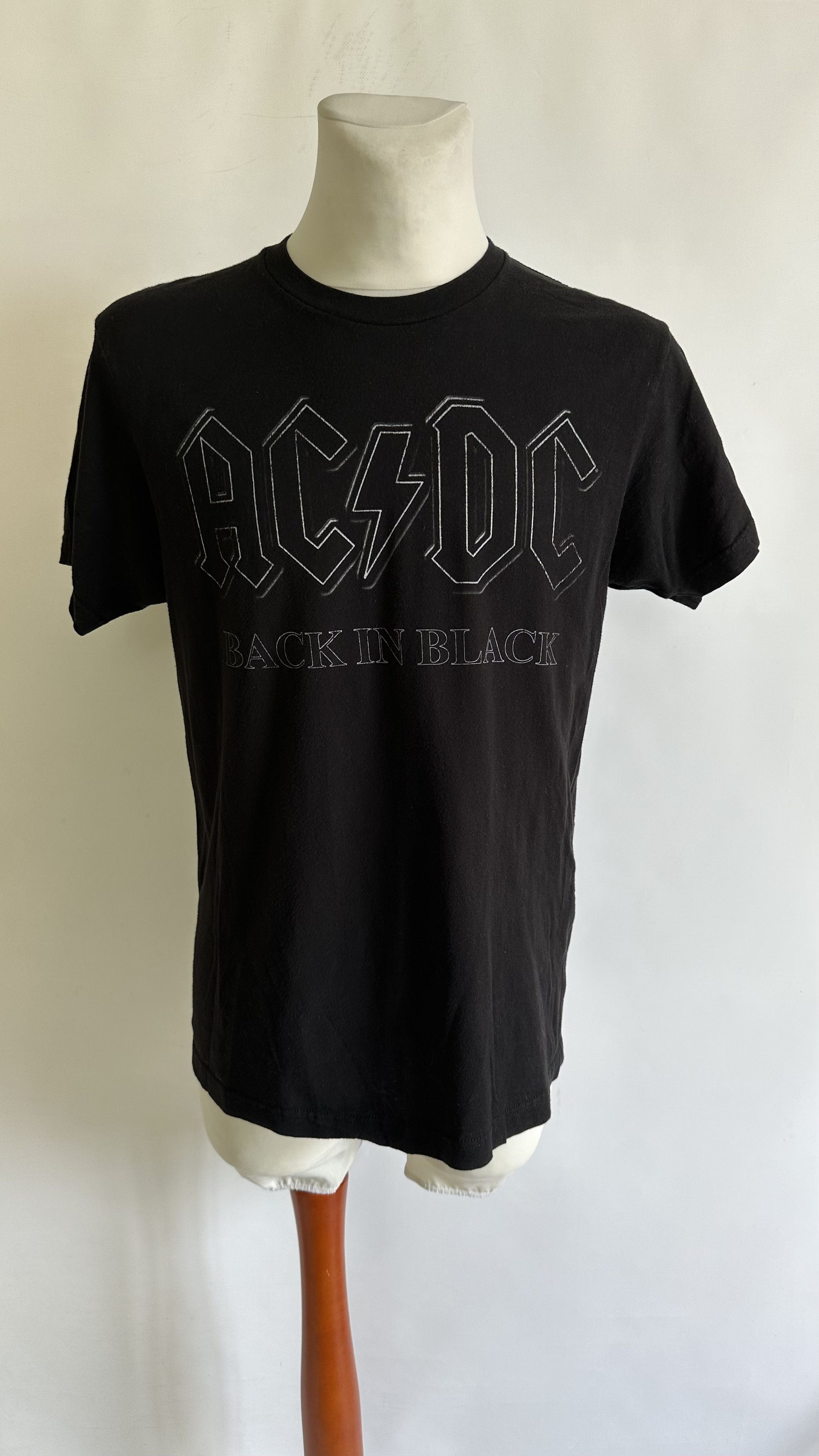 AC/DC × Band Tees AC/DC 2016 Back in blackband tee rock t shirt black Size US L / EU 52-54 / 3 - 2 Thumbnail