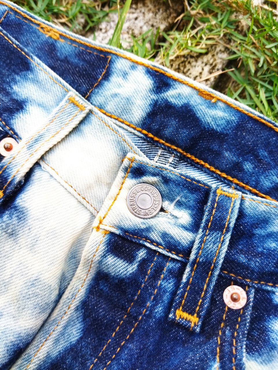 Levi's Vintage Clothing Vintage Levi's 501 Bleach Jeans - Size 28 Size US 28 / EU 44 - 6 Thumbnail