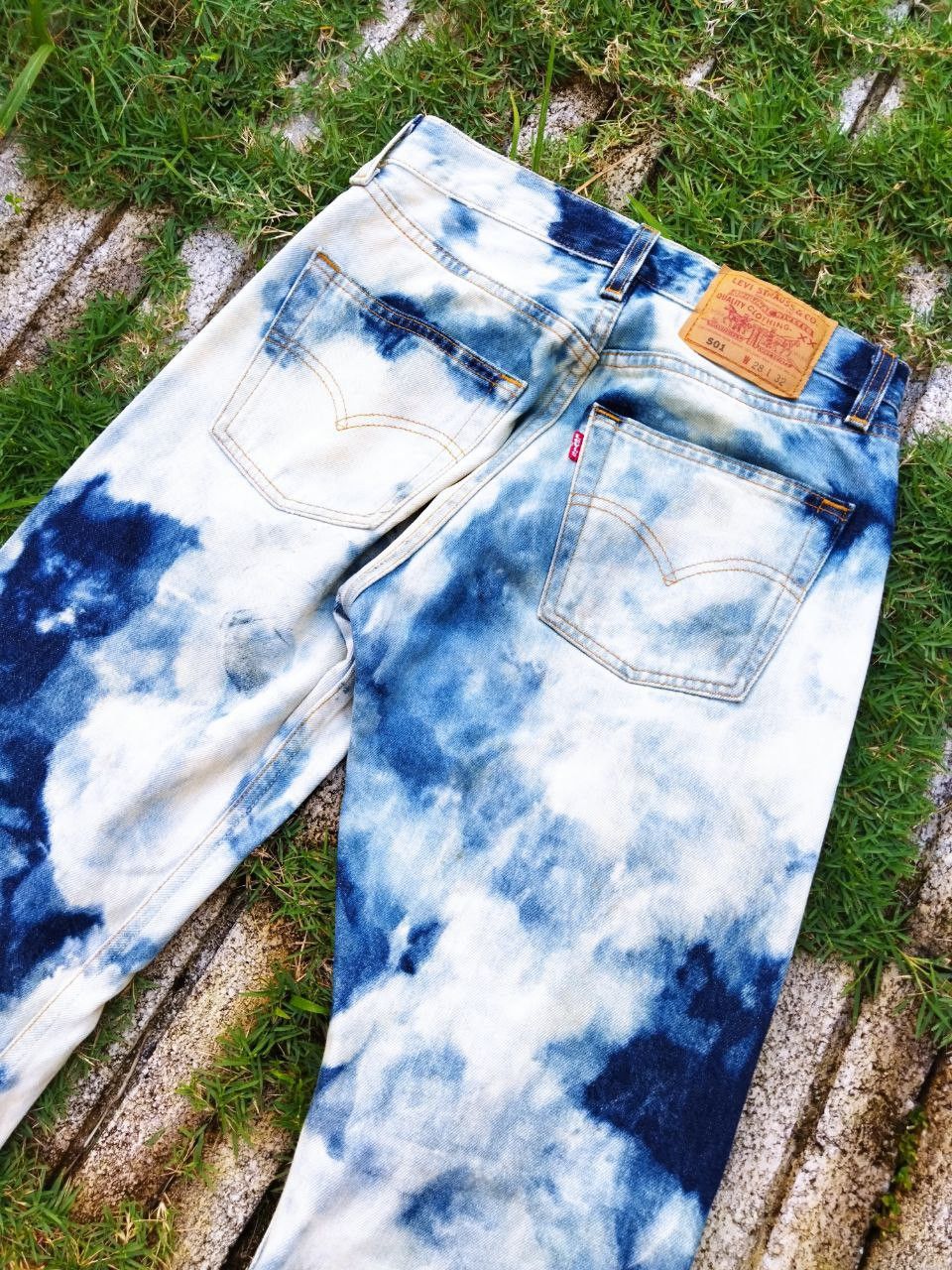 Levi's Vintage Clothing Vintage Levi's 501 Bleach Jeans - Size 28 Size US 28 / EU 44 - 10 Thumbnail