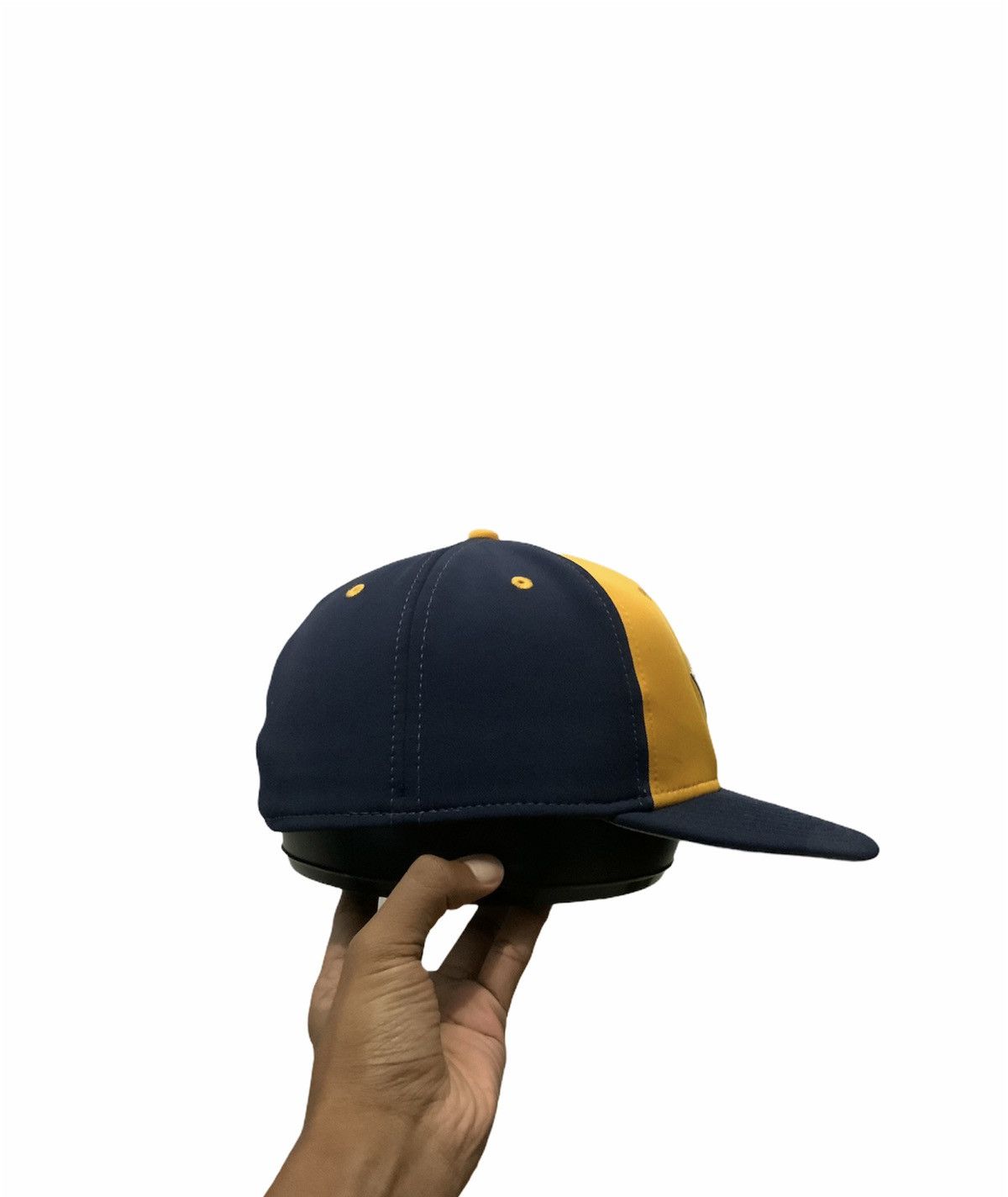 Under Armour Under Amour x Yankees Fitted Hat Size ONE SIZE - 3 Thumbnail