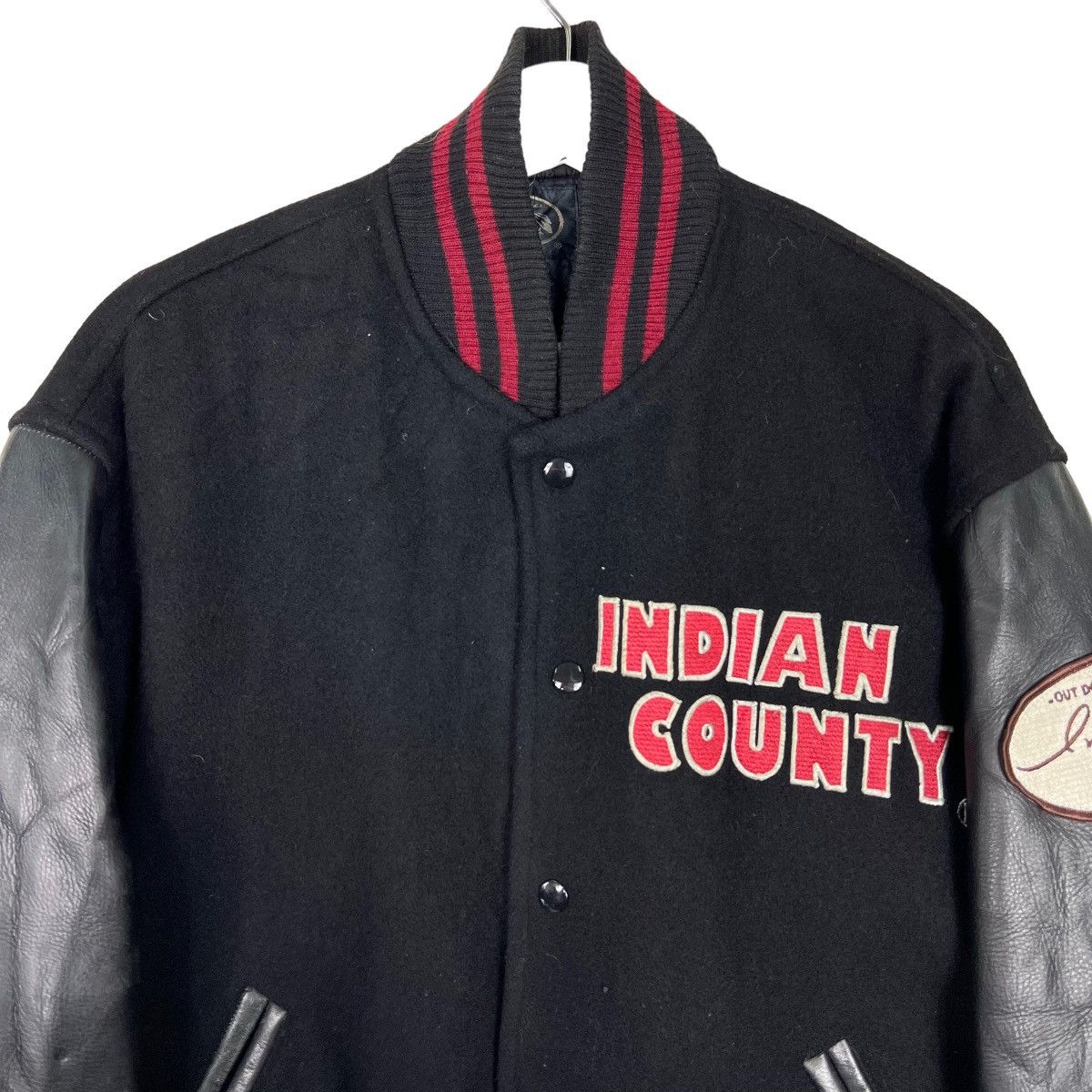 Japanese Brand 🔥 INDIAN COUNTY LEATHER MAN VARSITY BOMBER JACKET Size US L / EU 52-54 / 3 - 4 Thumbnail