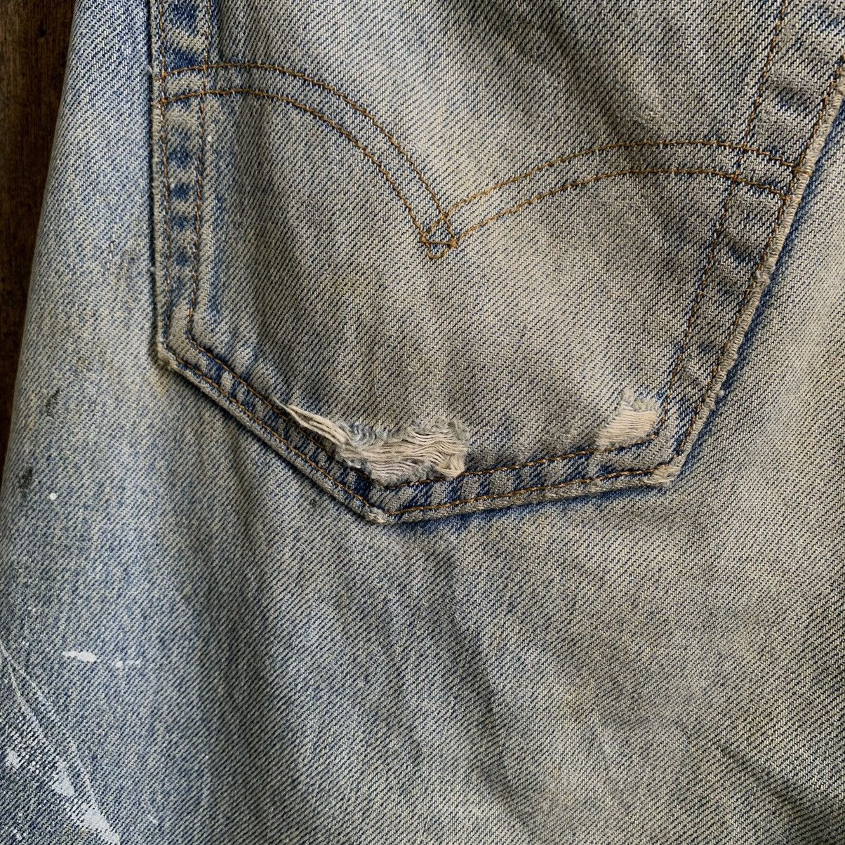 Levi's × Vintage Vintage 90’s Levis 501xx Distressed Denim Jeans Size US 35 - 17 Thumbnail