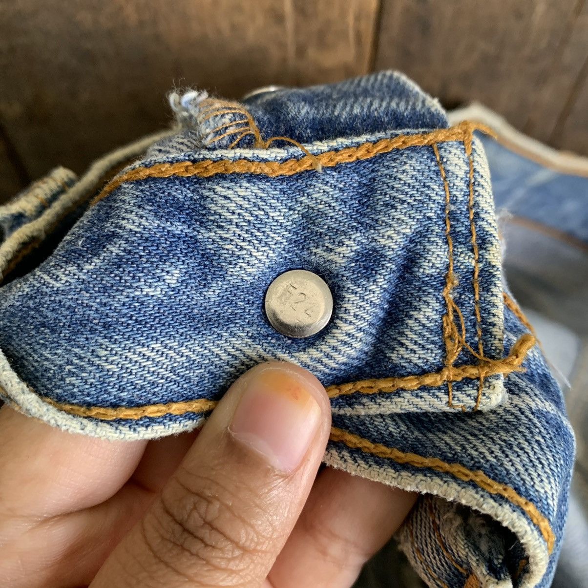 Levi's × Vintage Vintage 90’s Levis 501xx Distressed Denim Jeans Size US 35 - 18 Thumbnail
