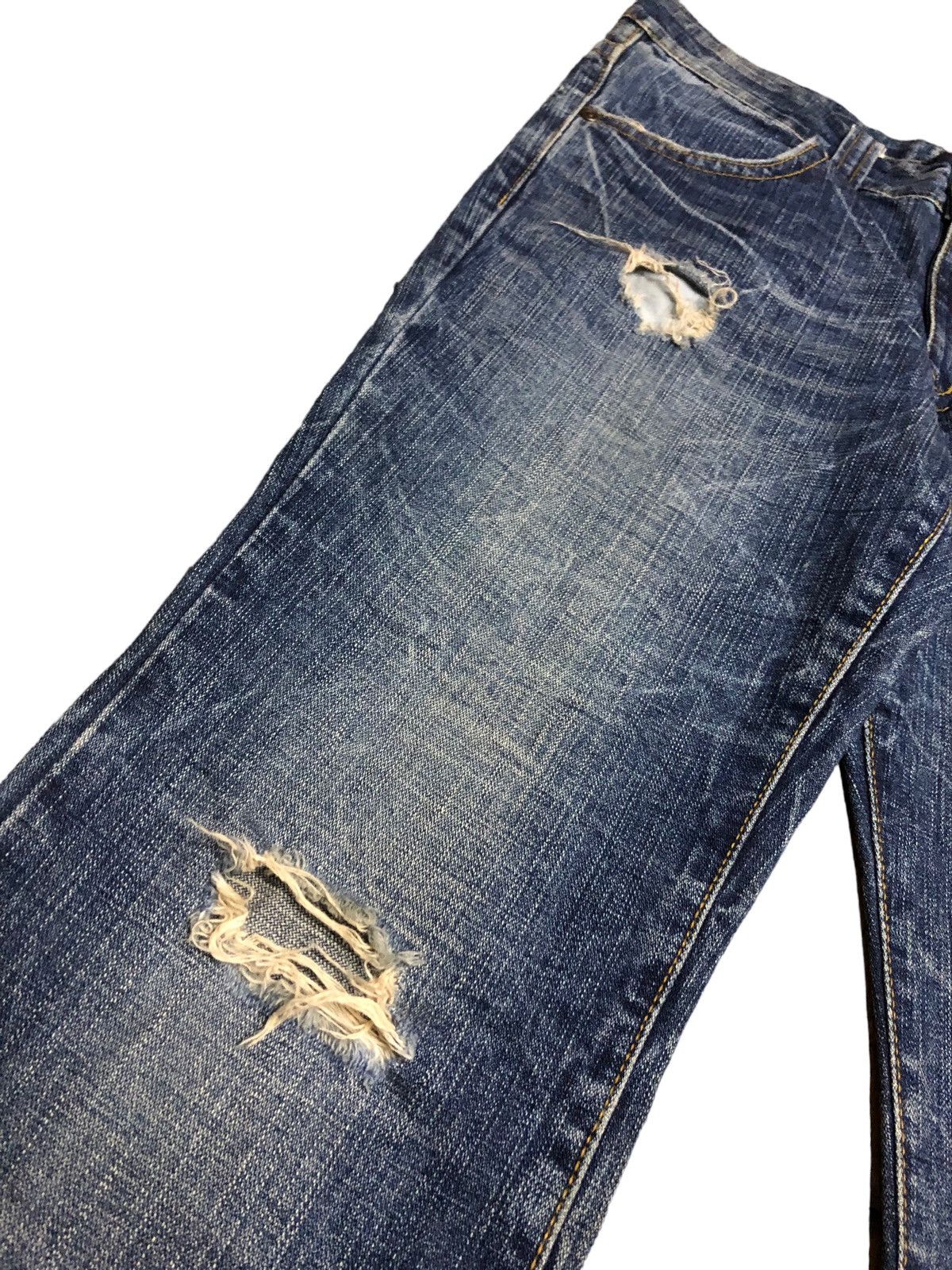 Japanese Brand FLARED OZZ FIRST PINBALL DISTRESSED DENIM Size US 32 / EU 48 - 3 Thumbnail