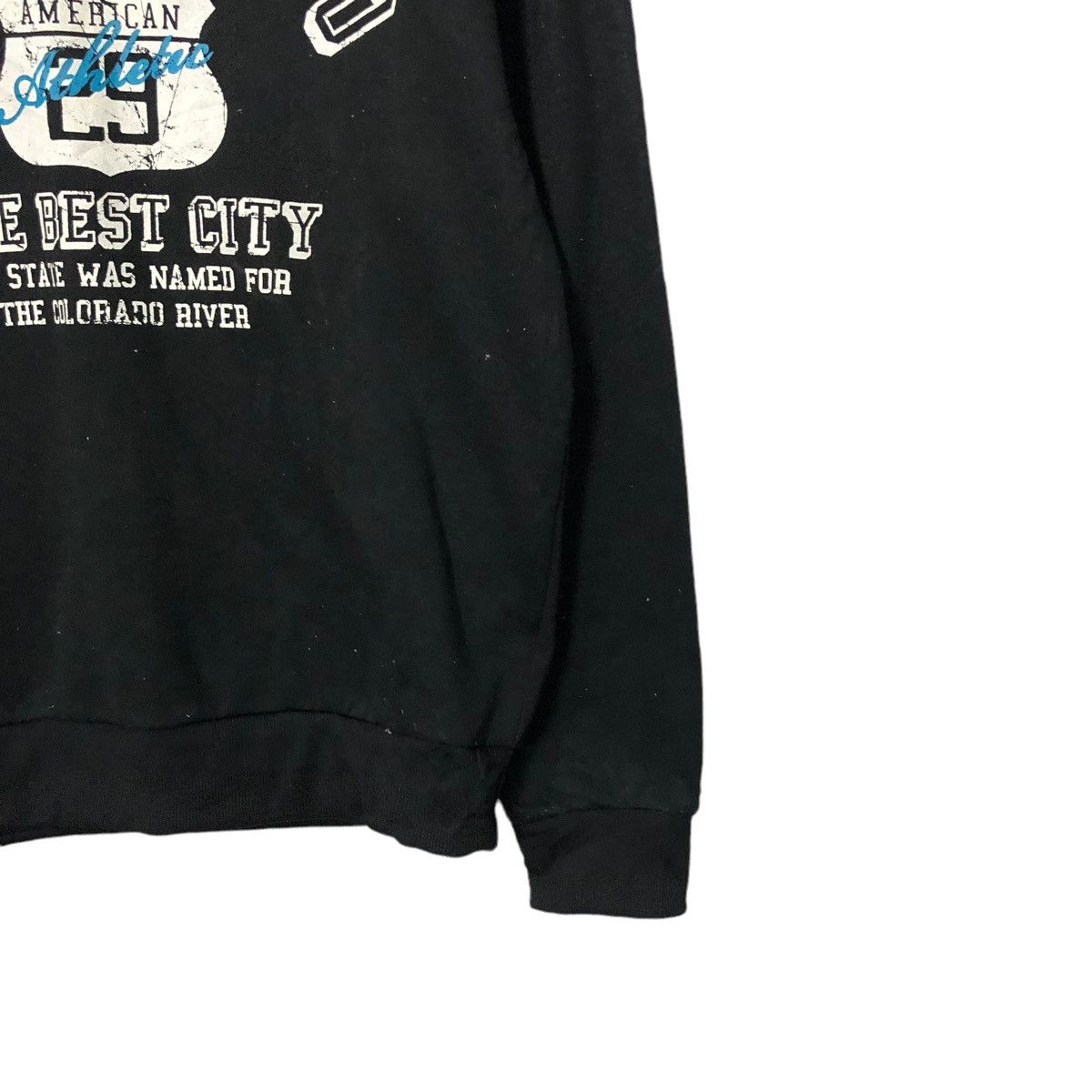 Japanese Brand Vintage Third Row Crewneck Big Logo Sweatshirt Size US M / EU 48-50 / 2 - 2 Thumbnail