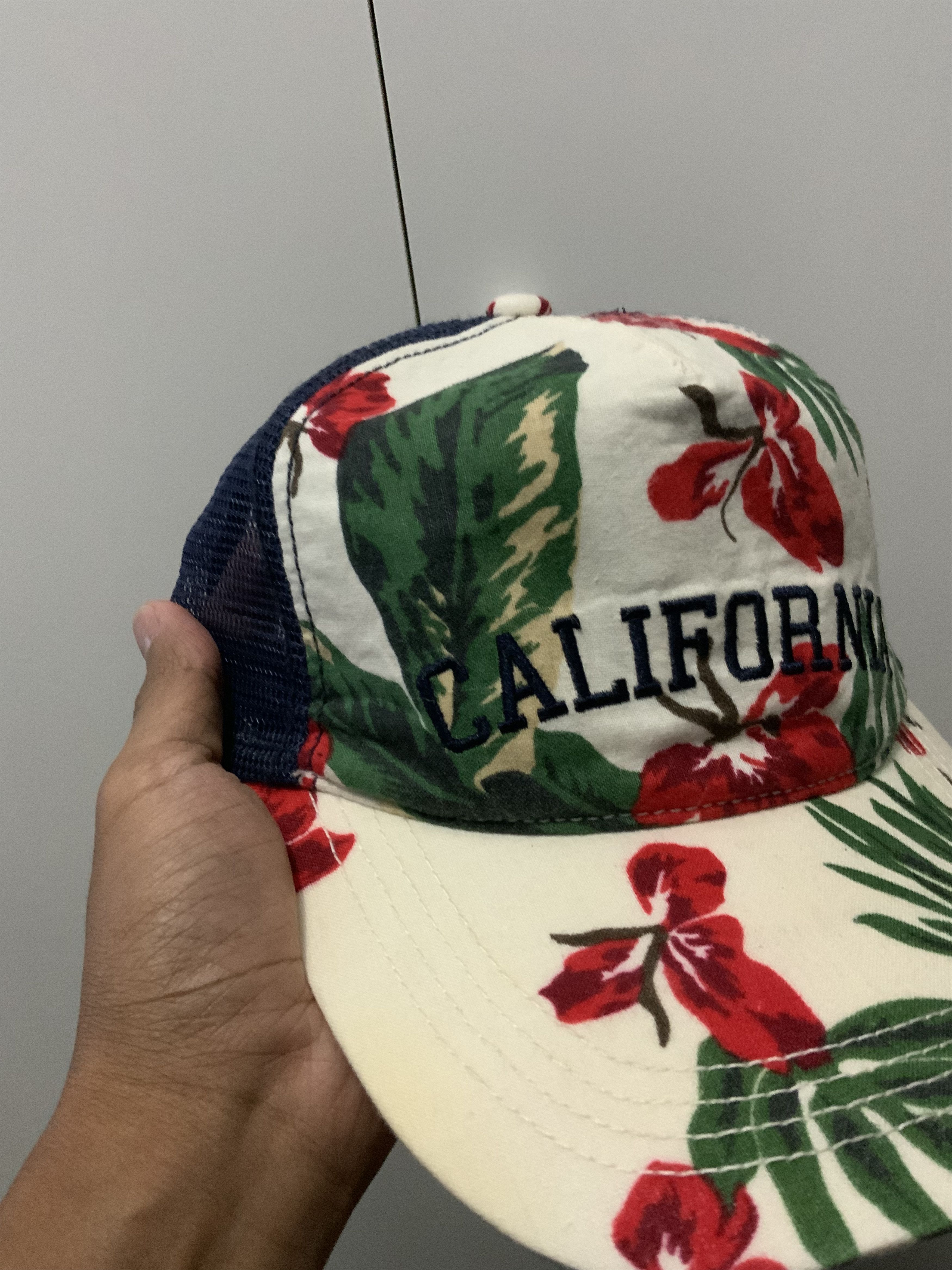Japanese Brand California Flower Trucker Hat Cap Size ONE SIZE - 13 Thumbnail