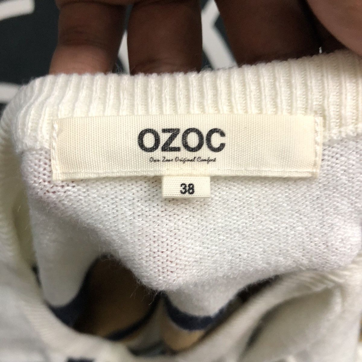 Aran Isles Knitwear Vintage Ozoc V Neck Striped Knitwear Sweater Jumper Size S / US 4 / IT 40 - 9 Thumbnail