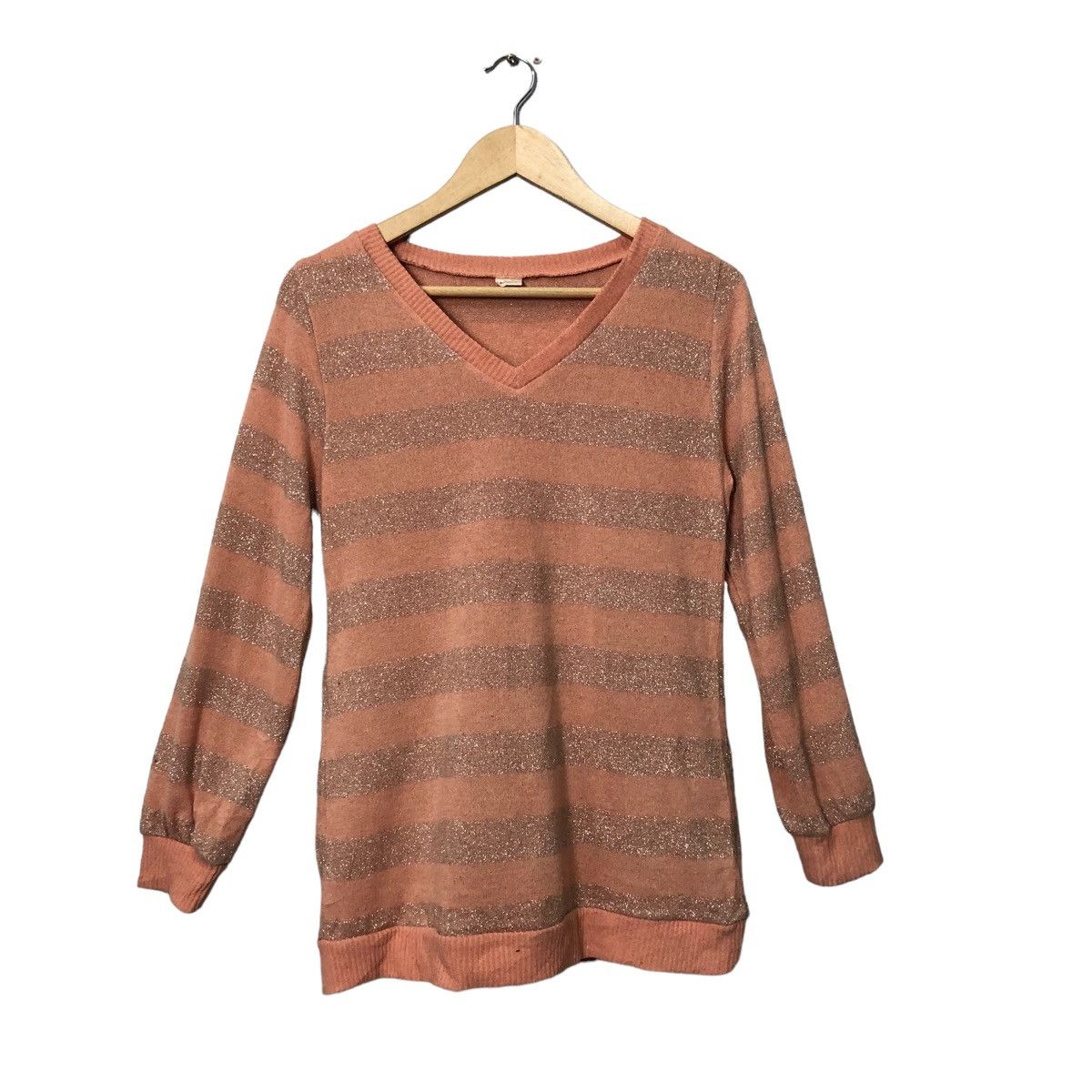 Aran Isles Knitwear Vintage Amourire V Neck Knitwear Sweater Jumper Size XS / US 0-2 / IT 36-38 - 1 Thumbnail