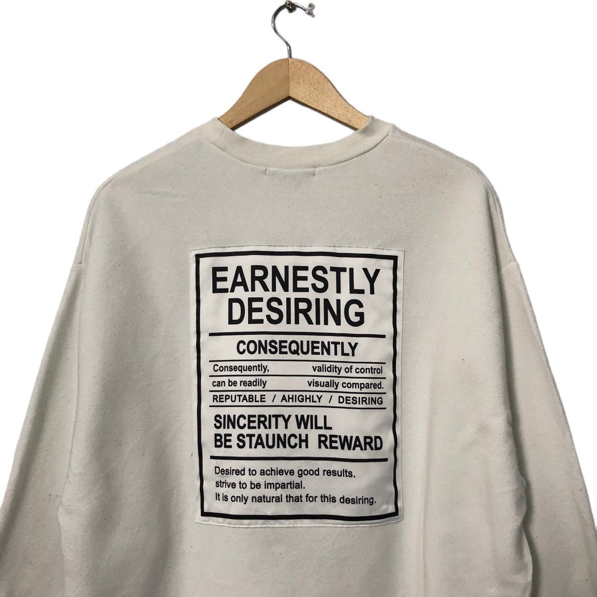 Japanese Brand Vintage Spray Premium Crewneck Spell Out Big Logo Sweatshirt Size US XL / EU 56 / 4 - 9 Thumbnail