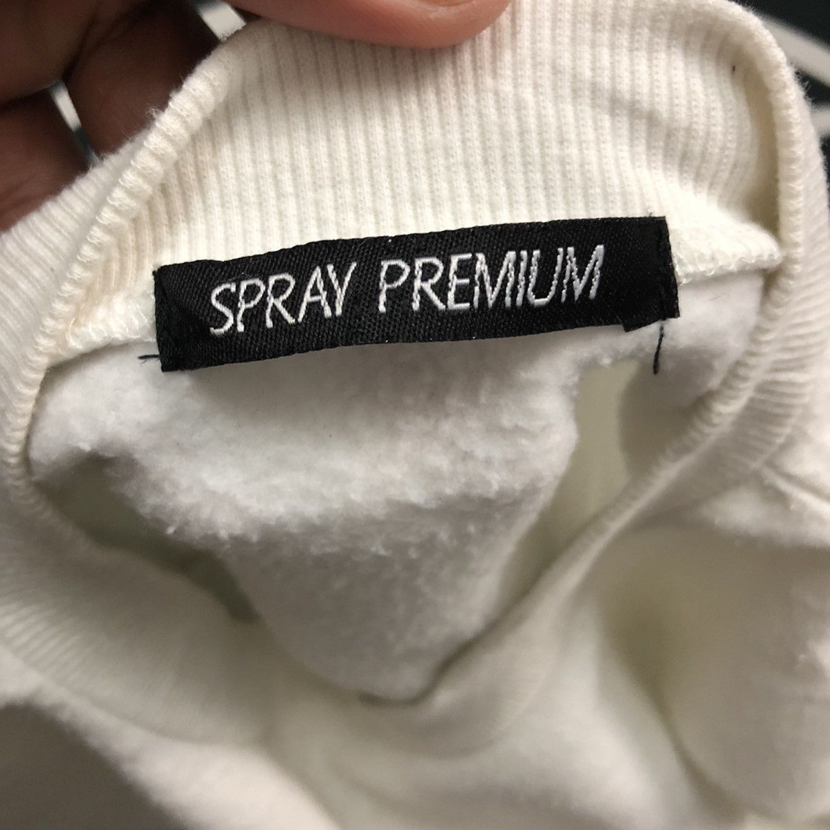 Japanese Brand Vintage Spray Premium Crewneck Spell Out Big Logo Sweatshirt Size US XL / EU 56 / 4 - 10 Thumbnail