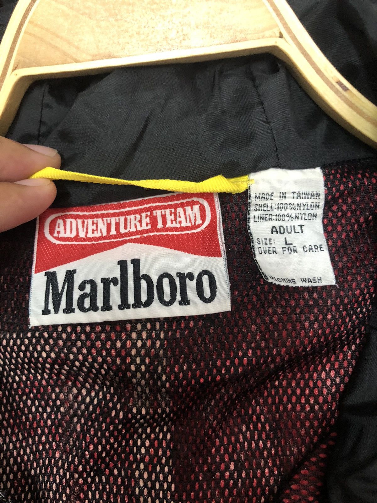 Marlboro × Vintage Vintage Marlboro Zipper Ups Hoodie Jacket Size US XXL / EU 58 / 5 - 9 Thumbnail