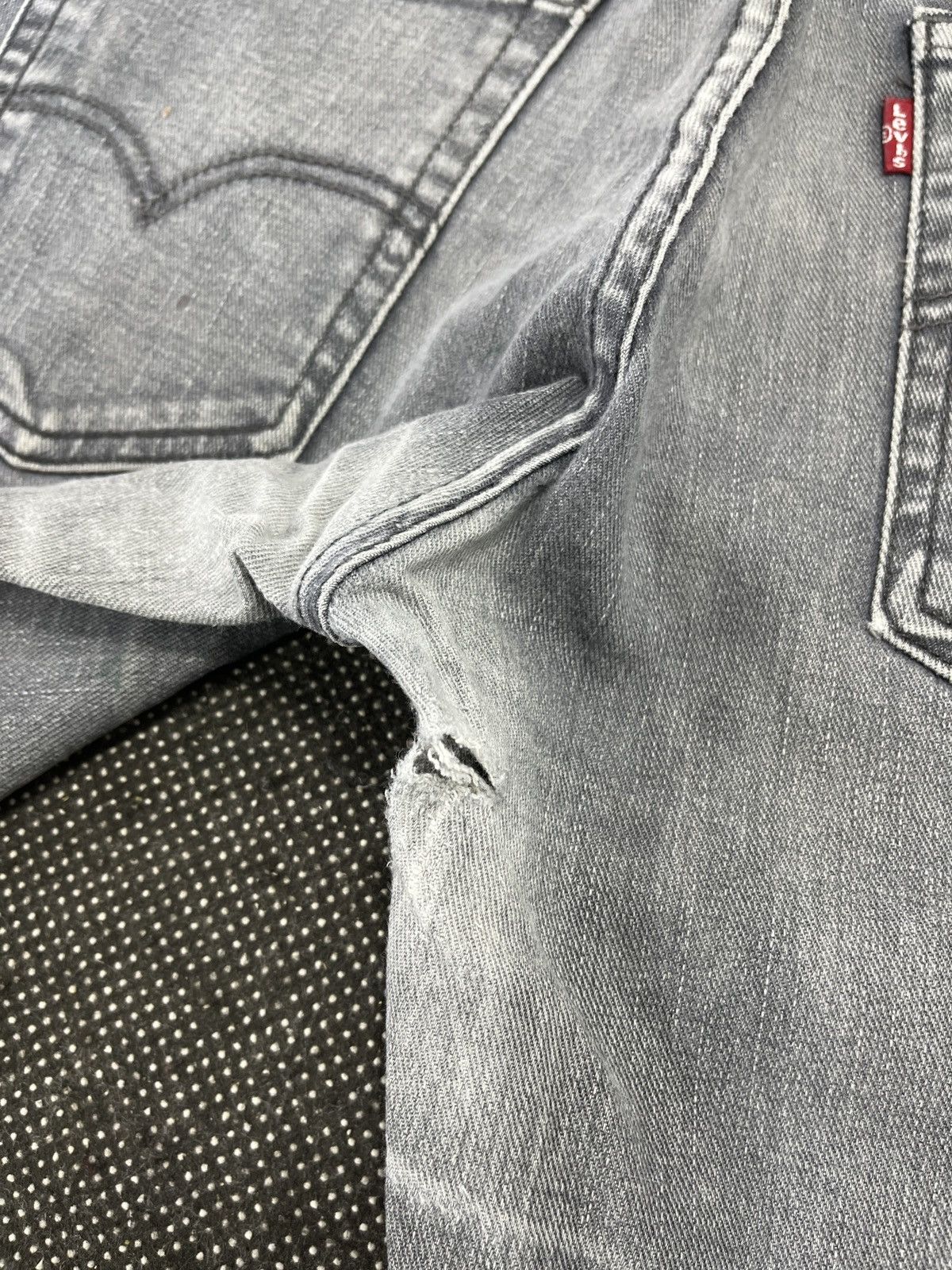 Levi's Vintage Levis 514 Jeans Faded Black Denim 33x32 - J415 Size US 33 - 9 Thumbnail