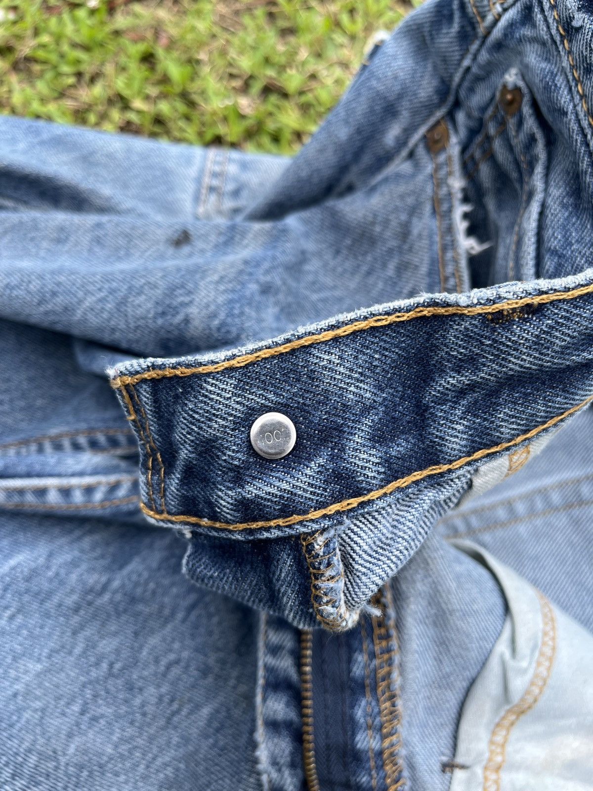Levi's Vintage Levis 505 Stone Wash Jeans - J030 Size US 32 / EU 48 - 9 Thumbnail