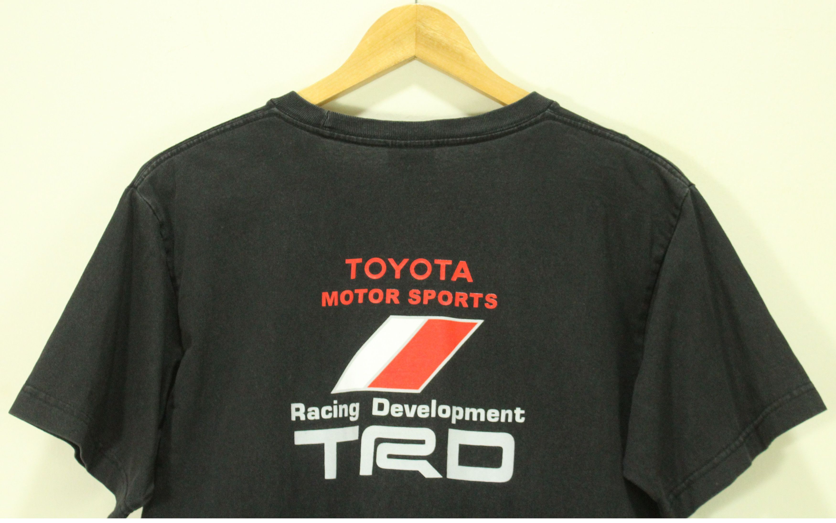 Vintage Vintage TRD T Shirt TOYOTA RACING DEVELOPMENT Size US M / EU 48-50 / 2 - 1 Thumbnail